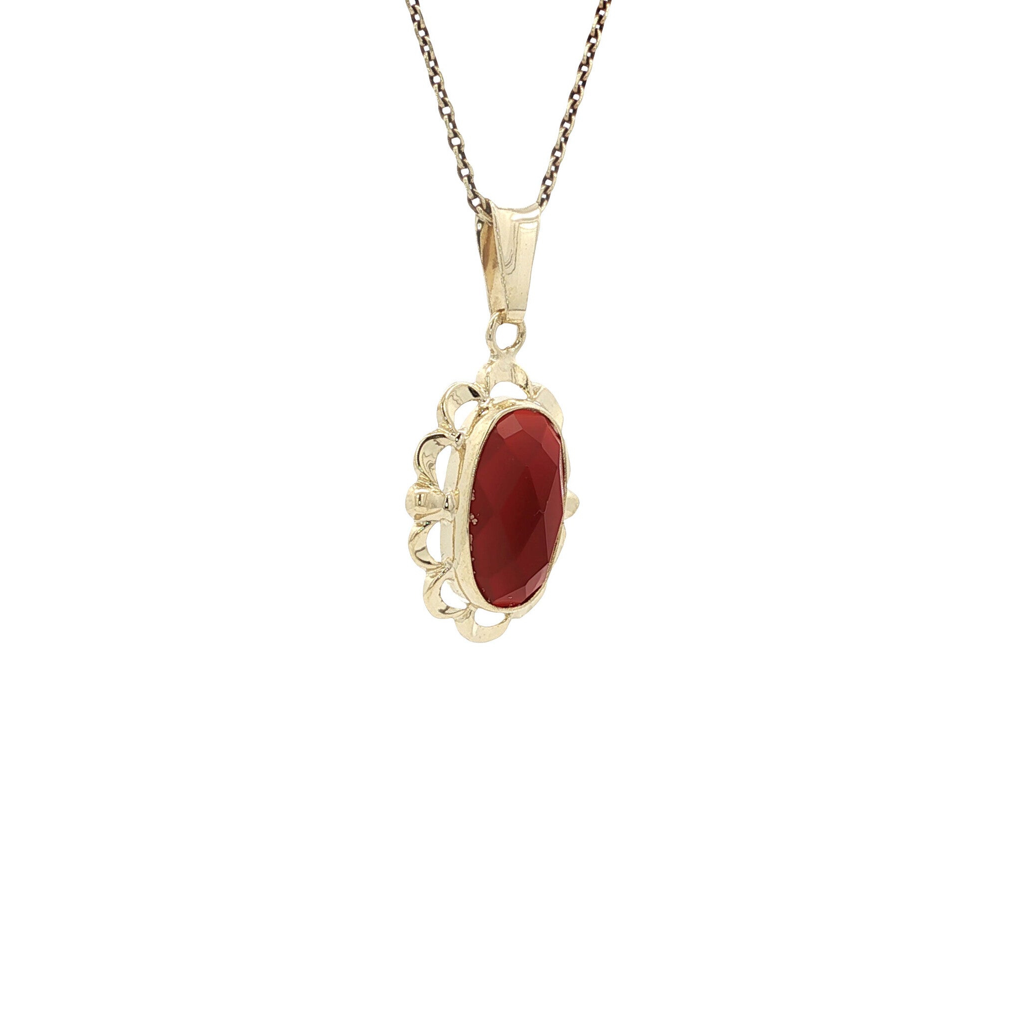 Vintage gold pendant with carnelian, 14 kt