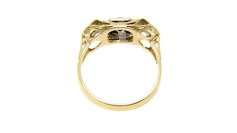 14 kt gold ring with diamond