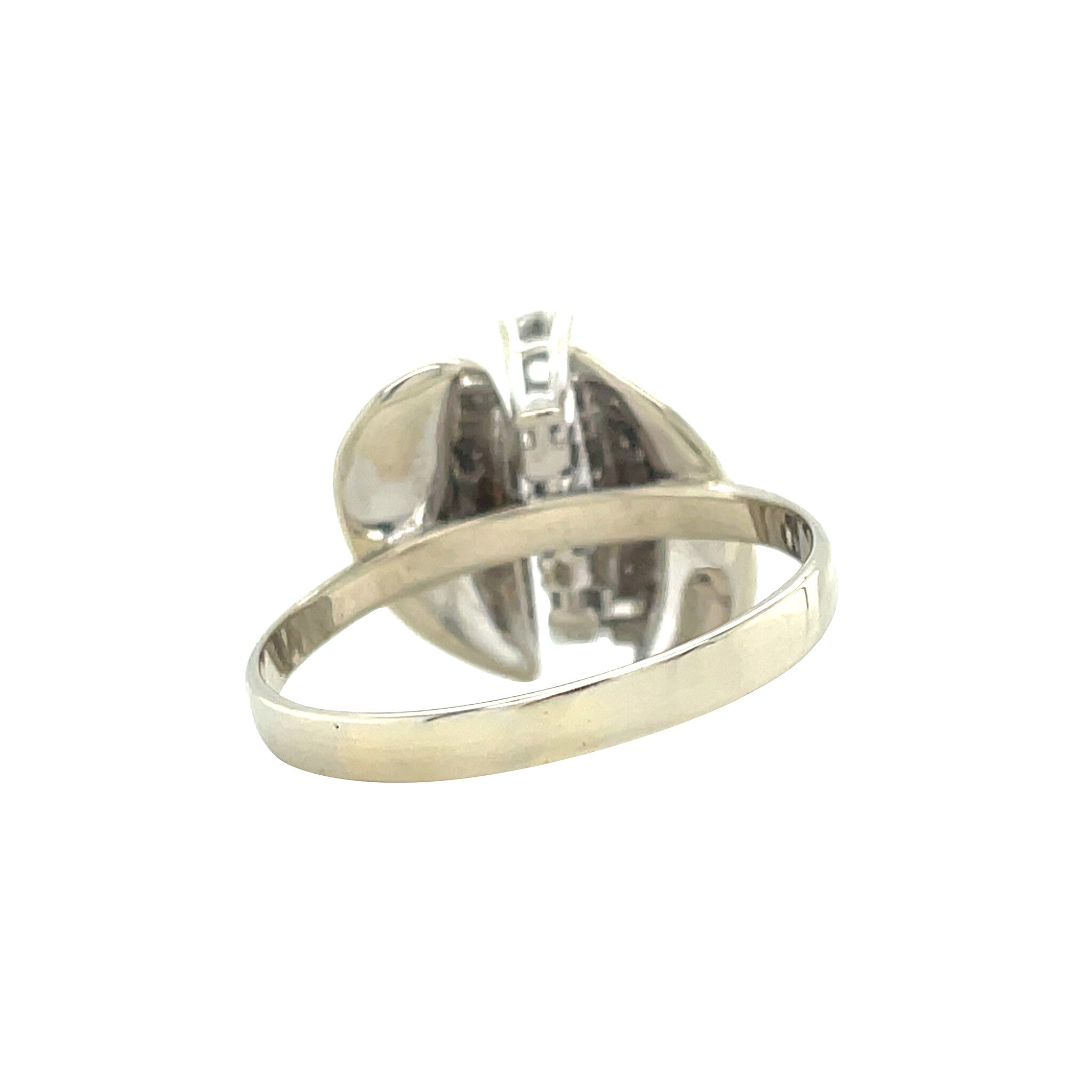 Vintage 14 kt white gold ring with diamond
