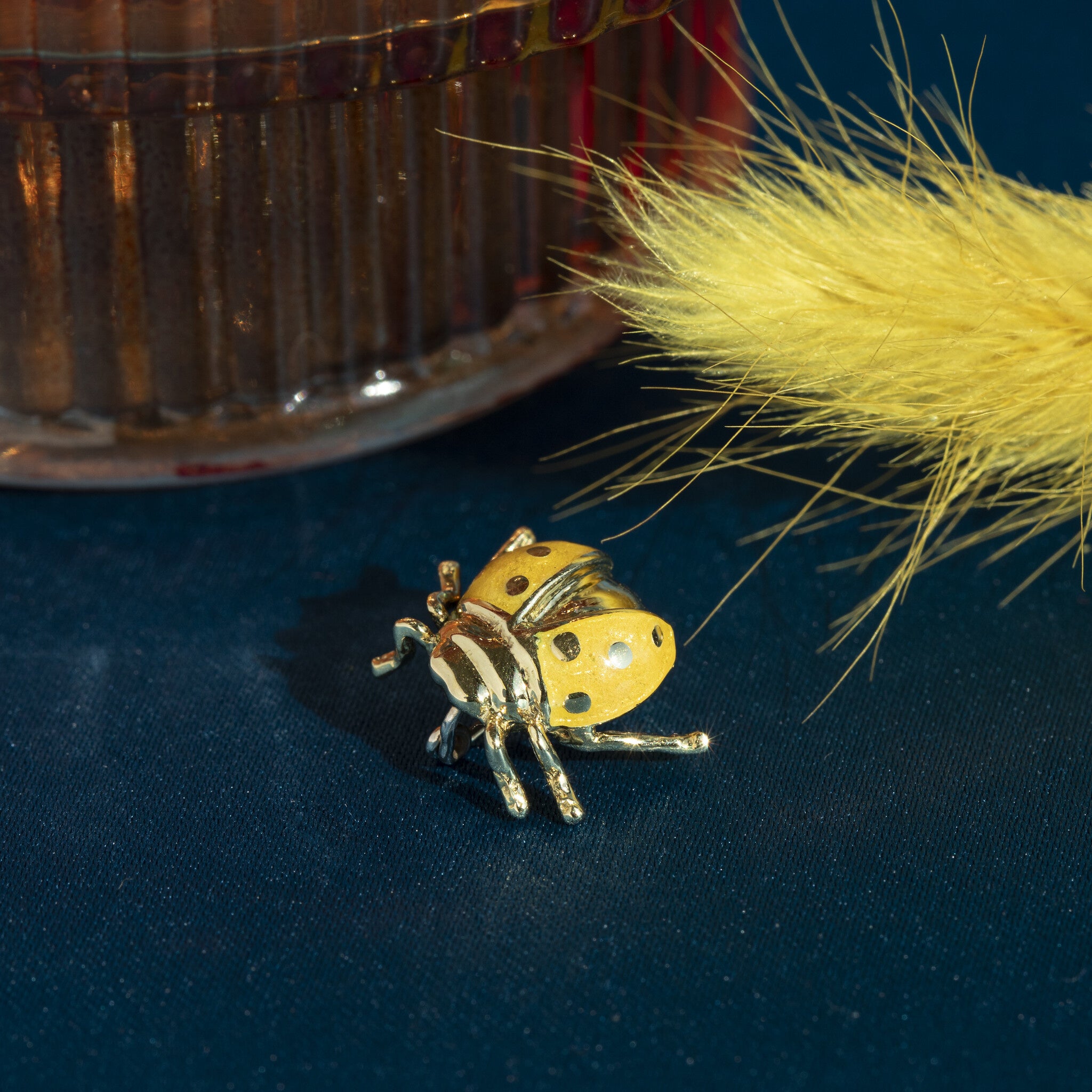 18 kt gold ladybug brooch with enamel