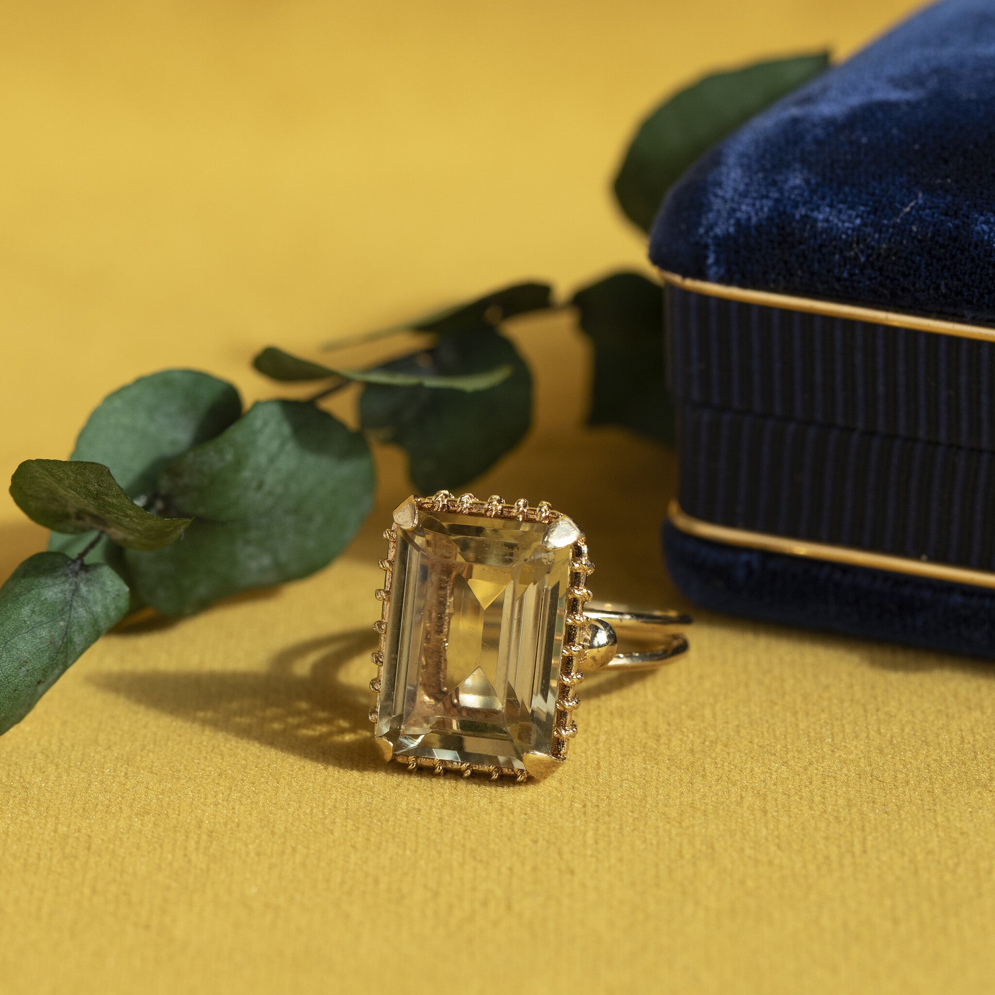 Gouden ring met citrien 14 krt