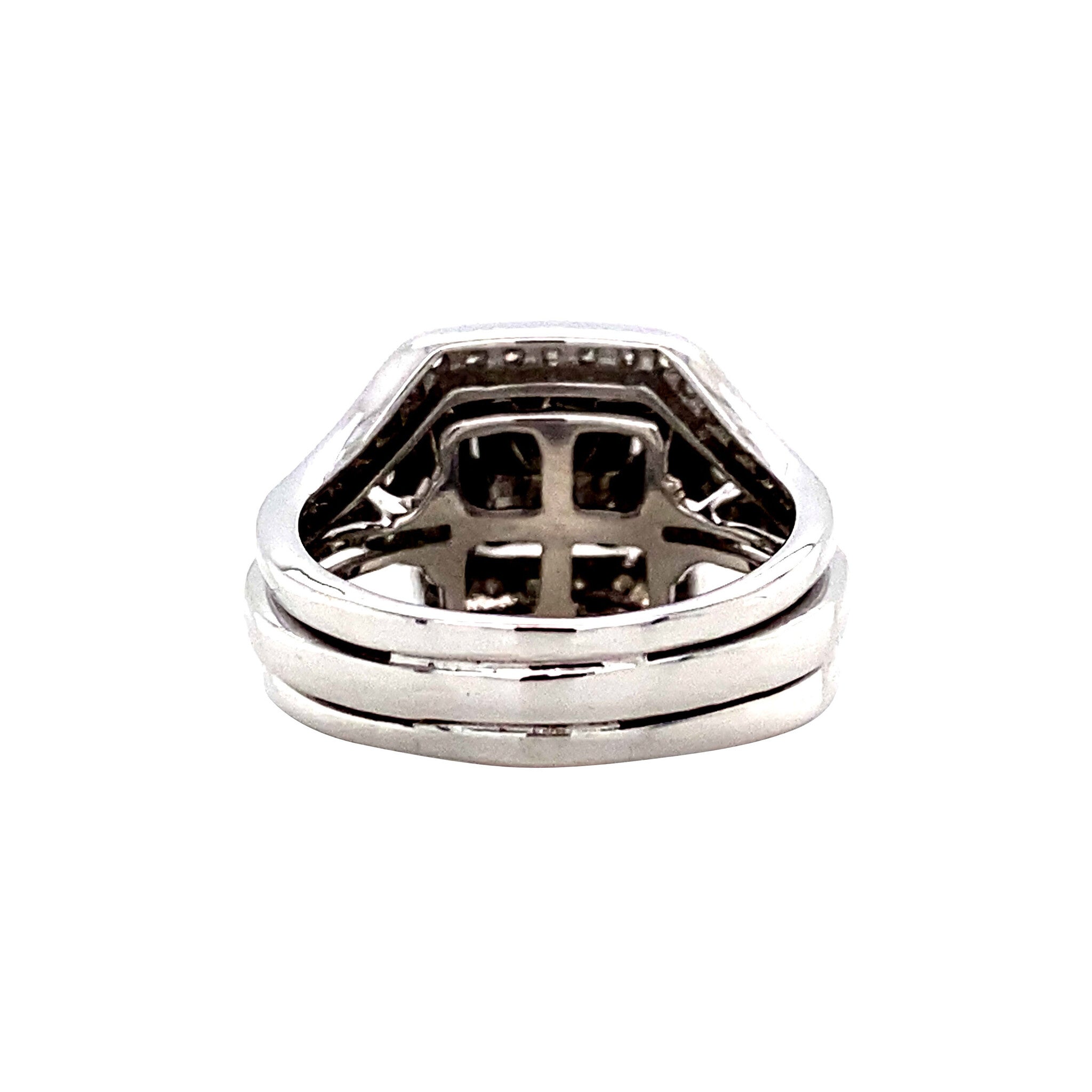 14 kt white gold ring with a diamond.