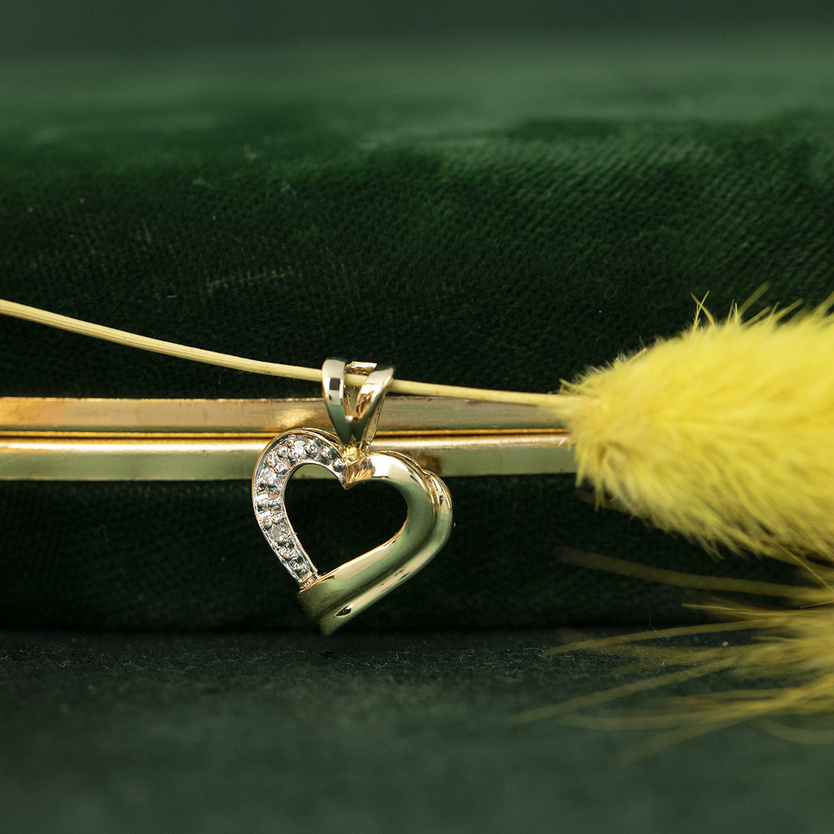 Gouden hart hanger met diamant 14 krt