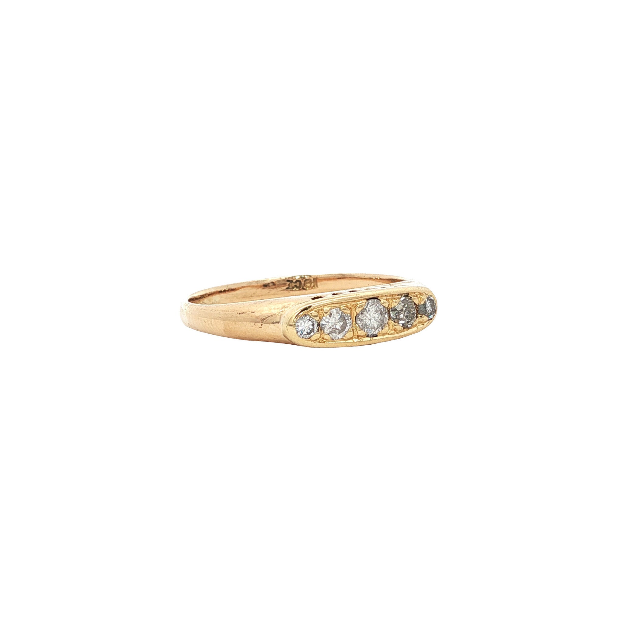18 kt gold ring with a diamond
