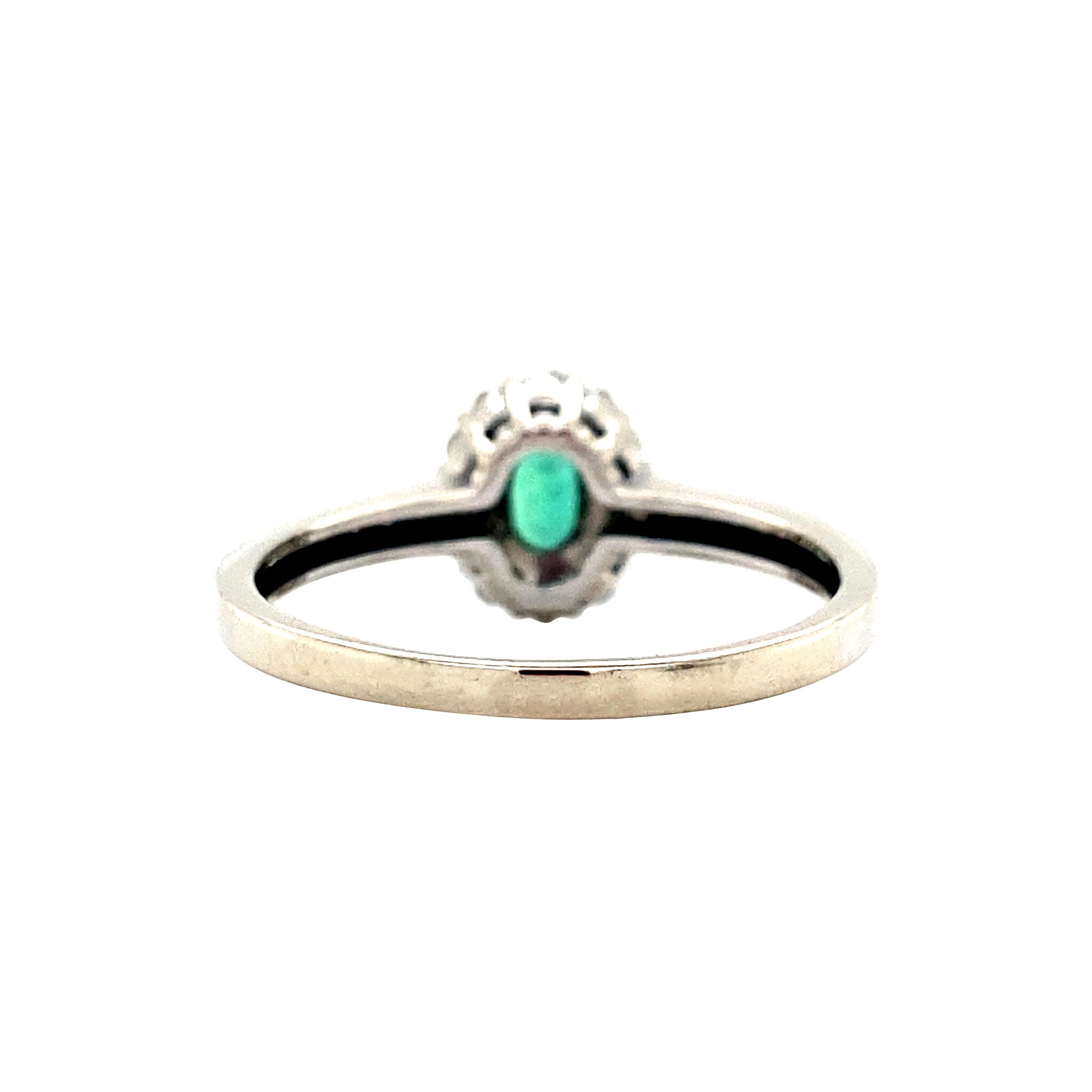 White gold vintage cluster ring with emerald and diamond, 14 kt