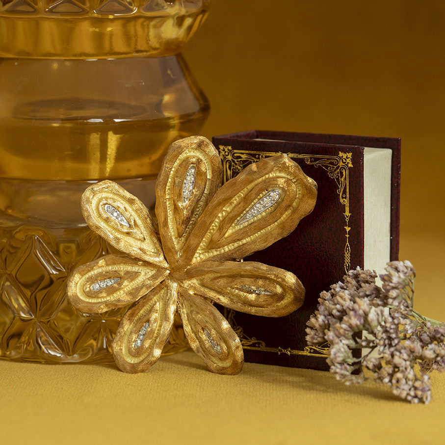 Gouden vintage mid-century fur clip met diamant 18 krt/900