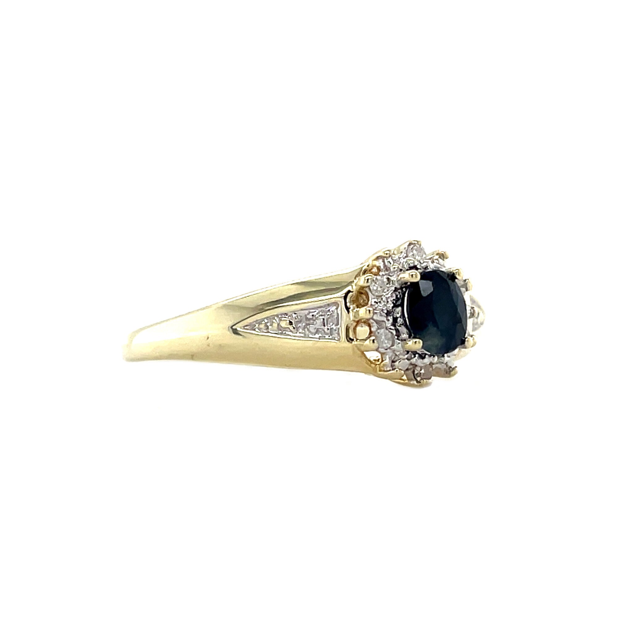 Gouden vintage entourage ring met saffier en diamant 14 krt