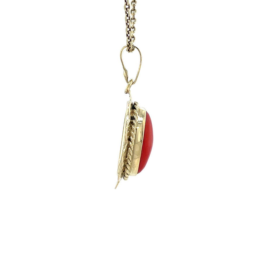 Gouden vintage hanger met bloedkoraal 14 krt