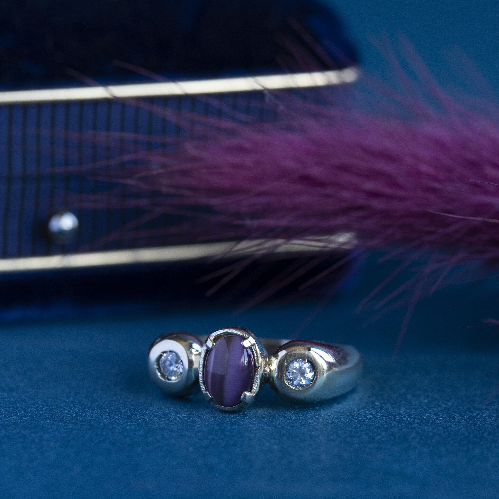 14 kt gold ring with sapphire and zirconia