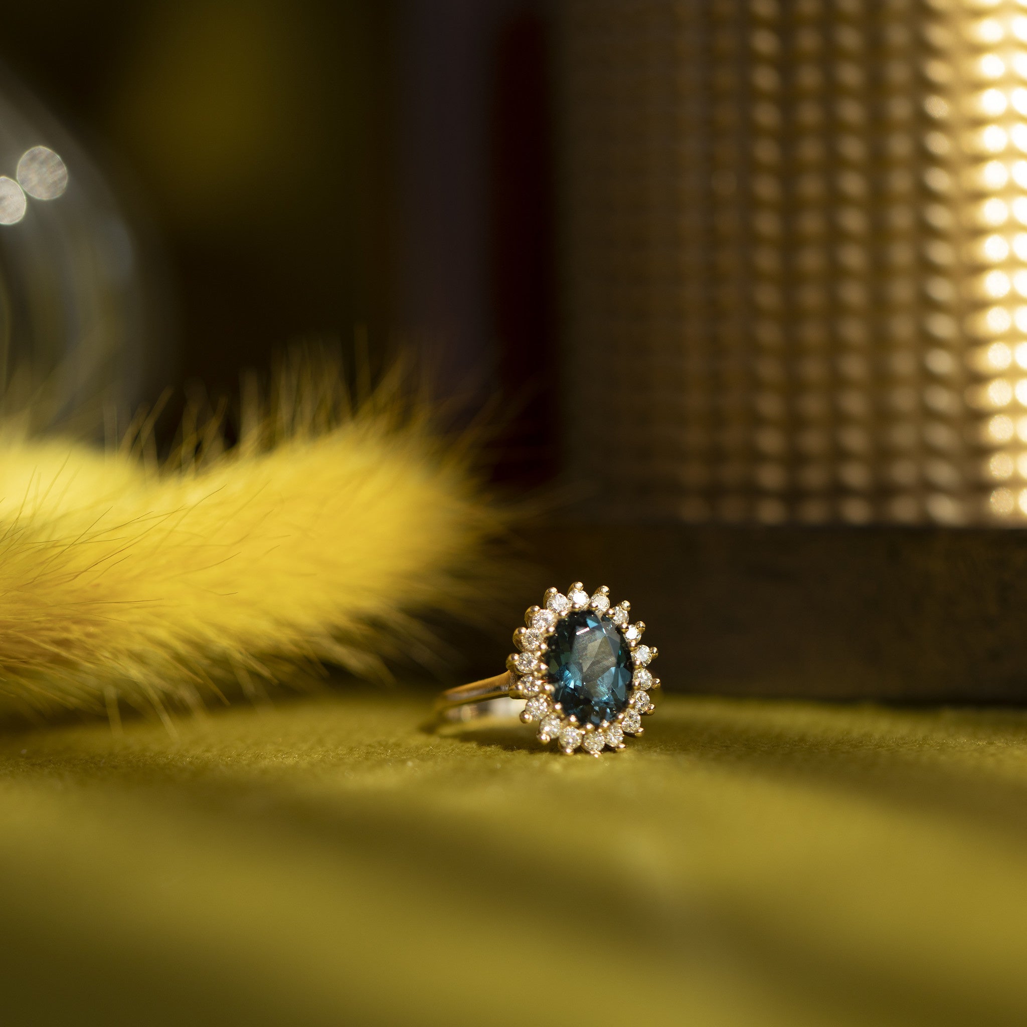 Lady Di ring - London