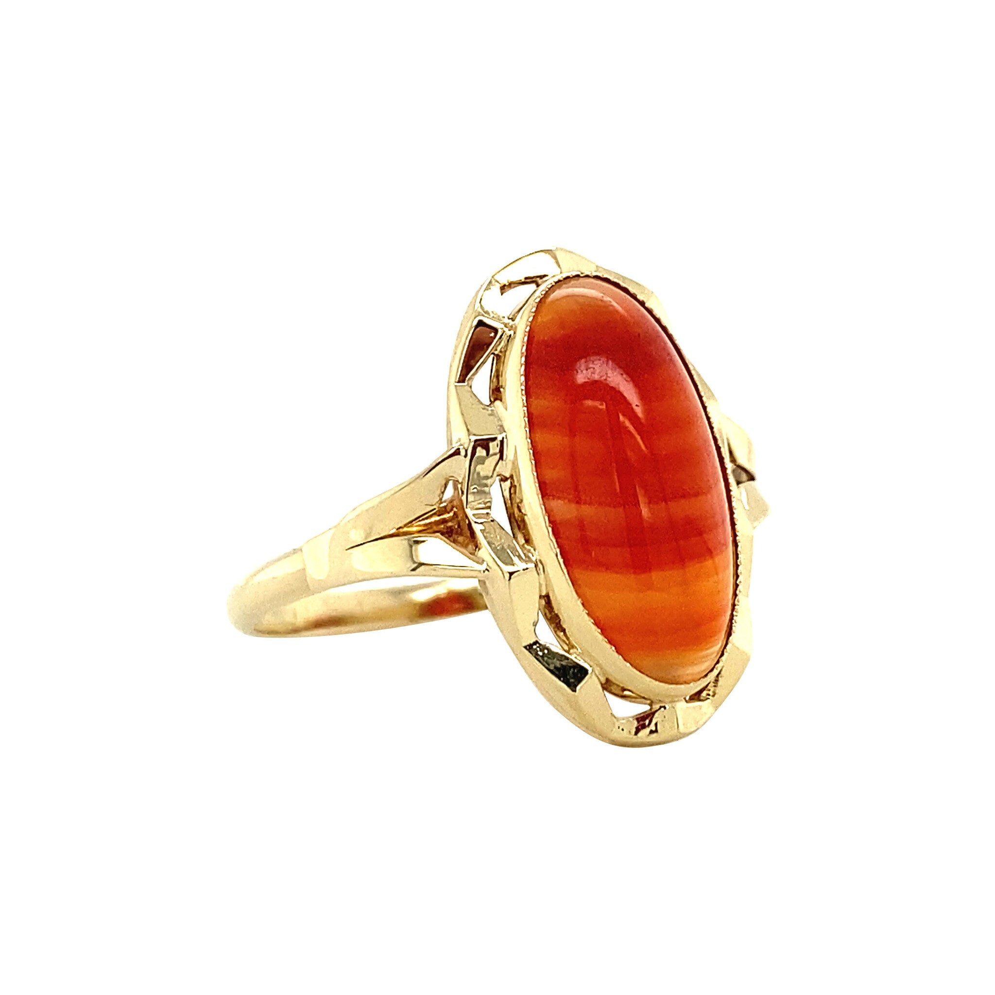 14 kt gold ring with banded agate