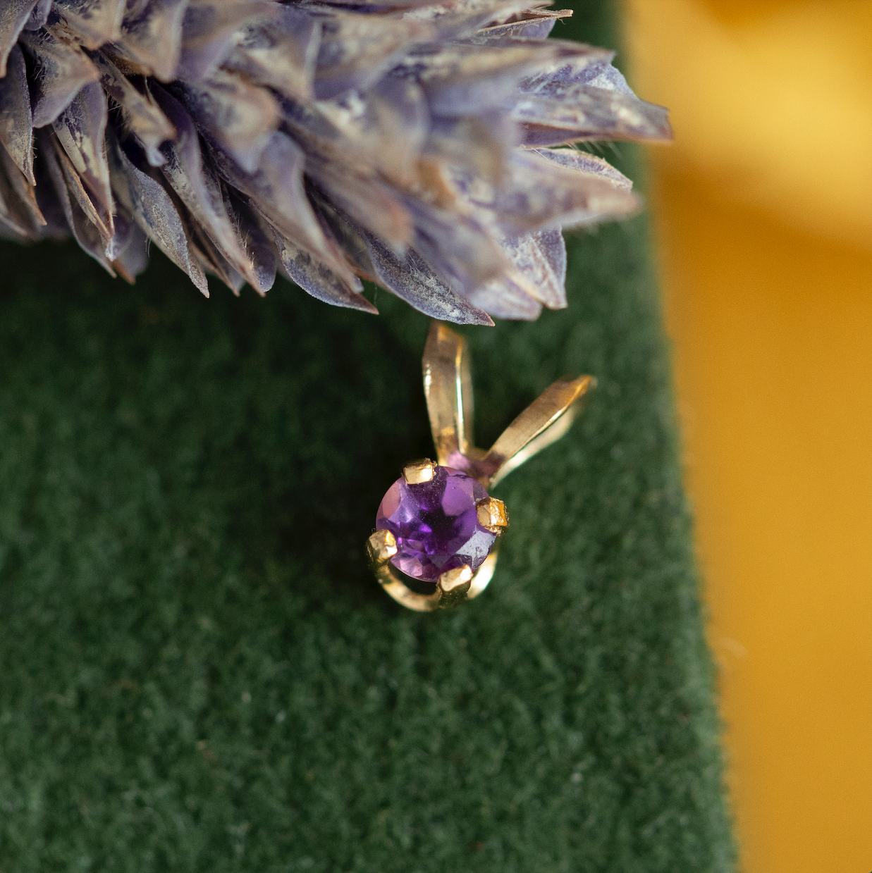 Gouden vintage solitair hanger met amethist 14 kt