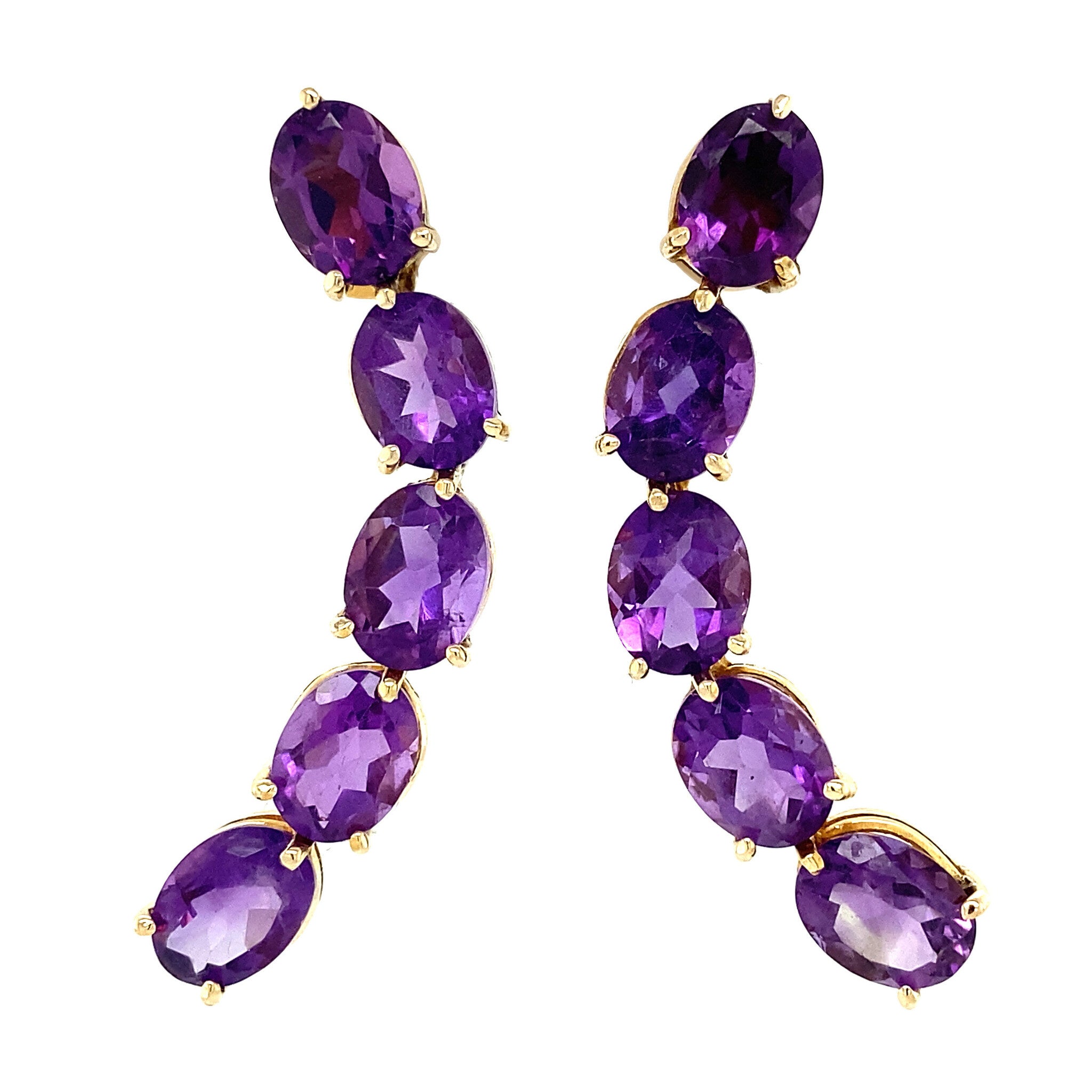 Gouden oorstekers met amethist 14 krt
