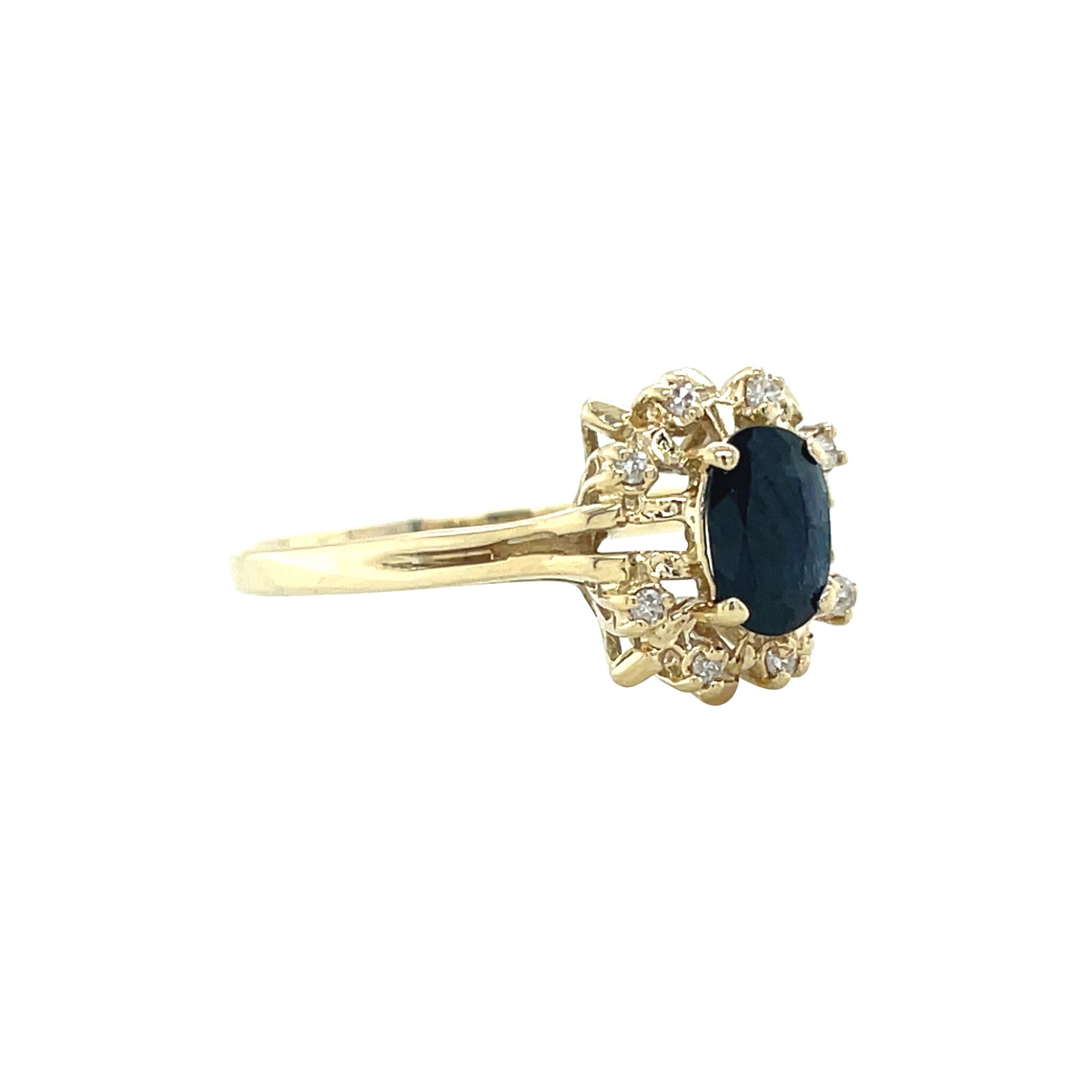 14 kt vintage gold cluster ring with sapphire and diamond