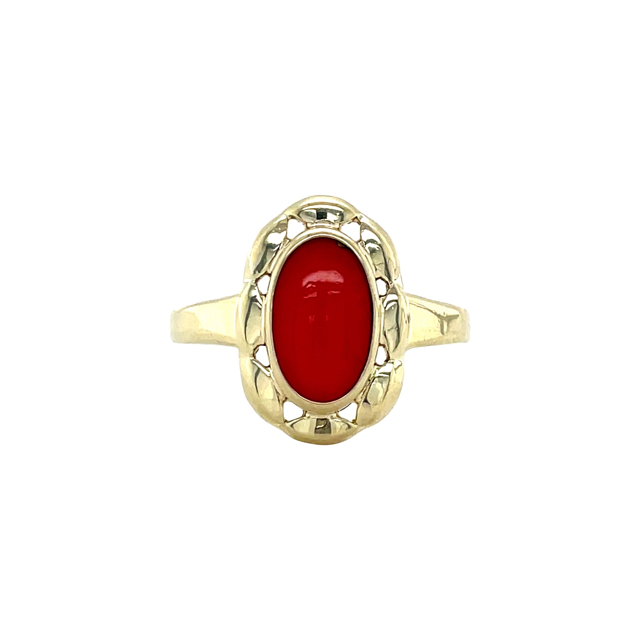 Gold vintage ring with blood coral 14 kt