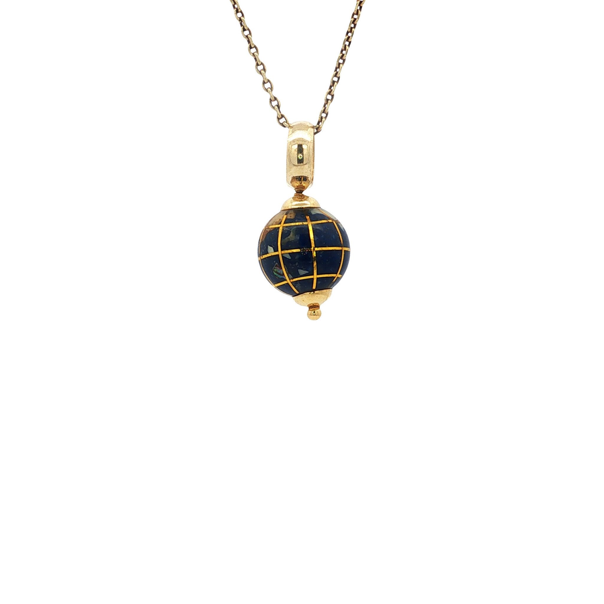 Gold vintage globe pendant 18 kt