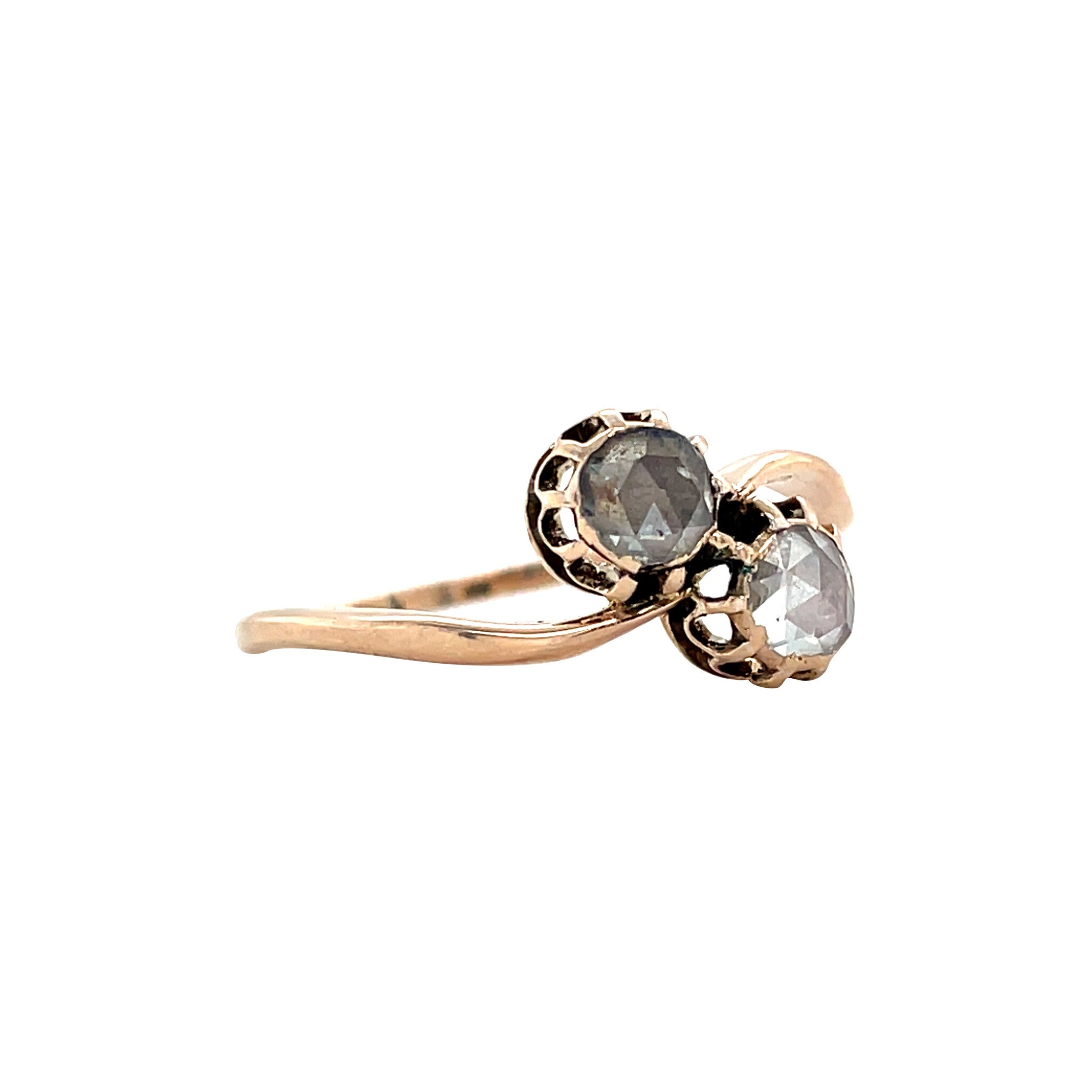 Rose-gold vintage hammered ring with rose diamond 14 kt