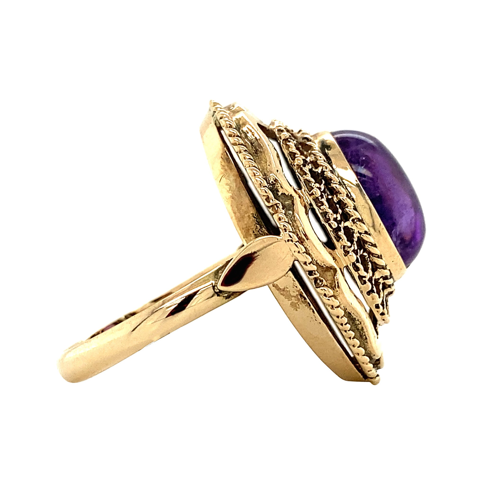 14 kt gold ring with amethyst
