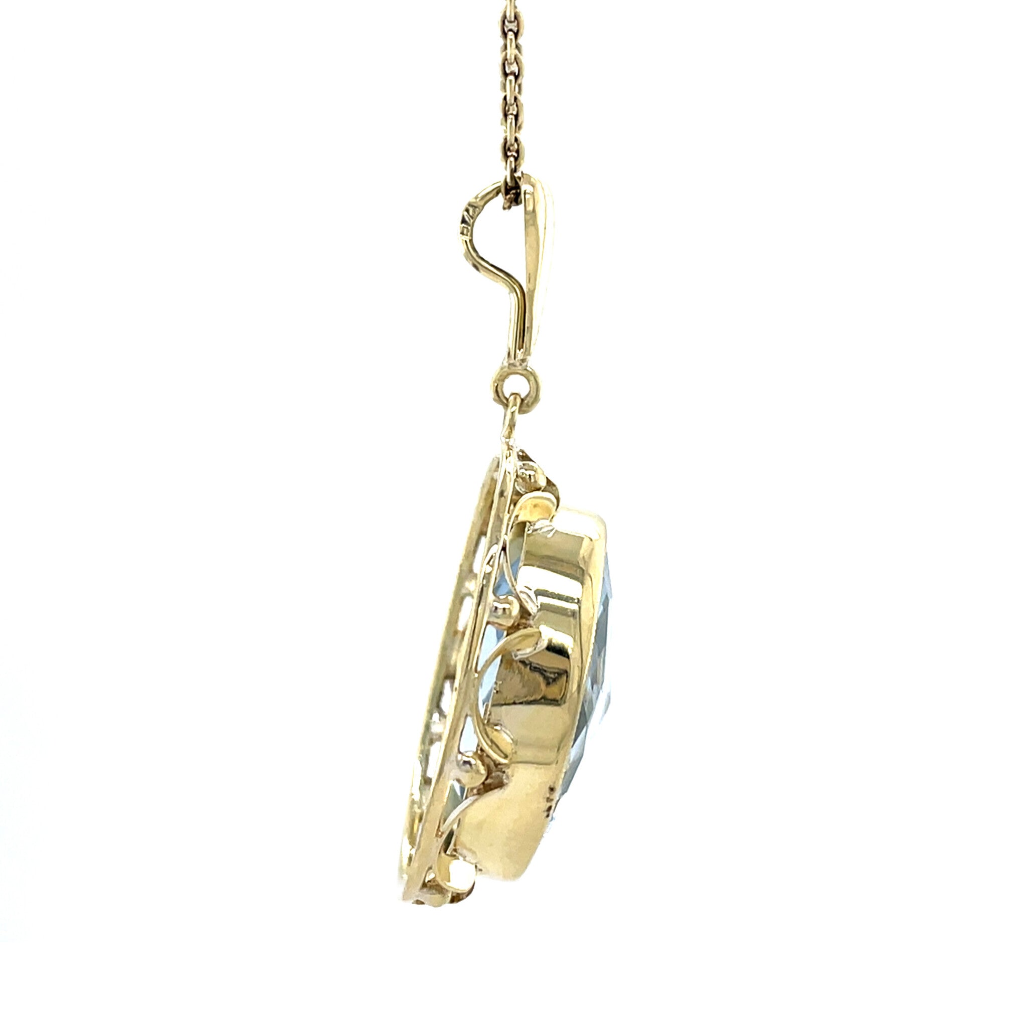 Vintage gold pendant with spinel, 14 kt