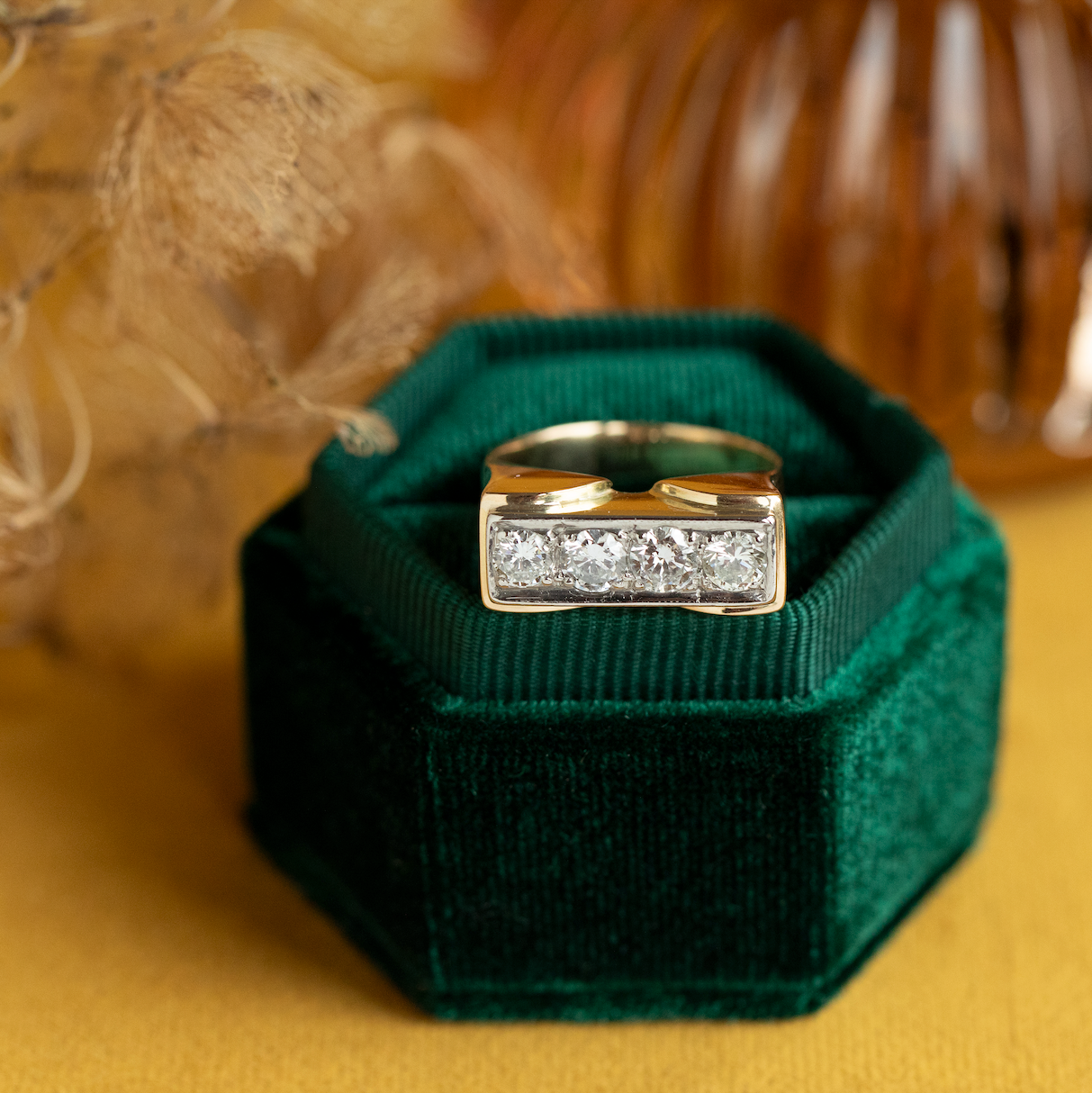 Gouden vintage rijring met diamant 14 krt