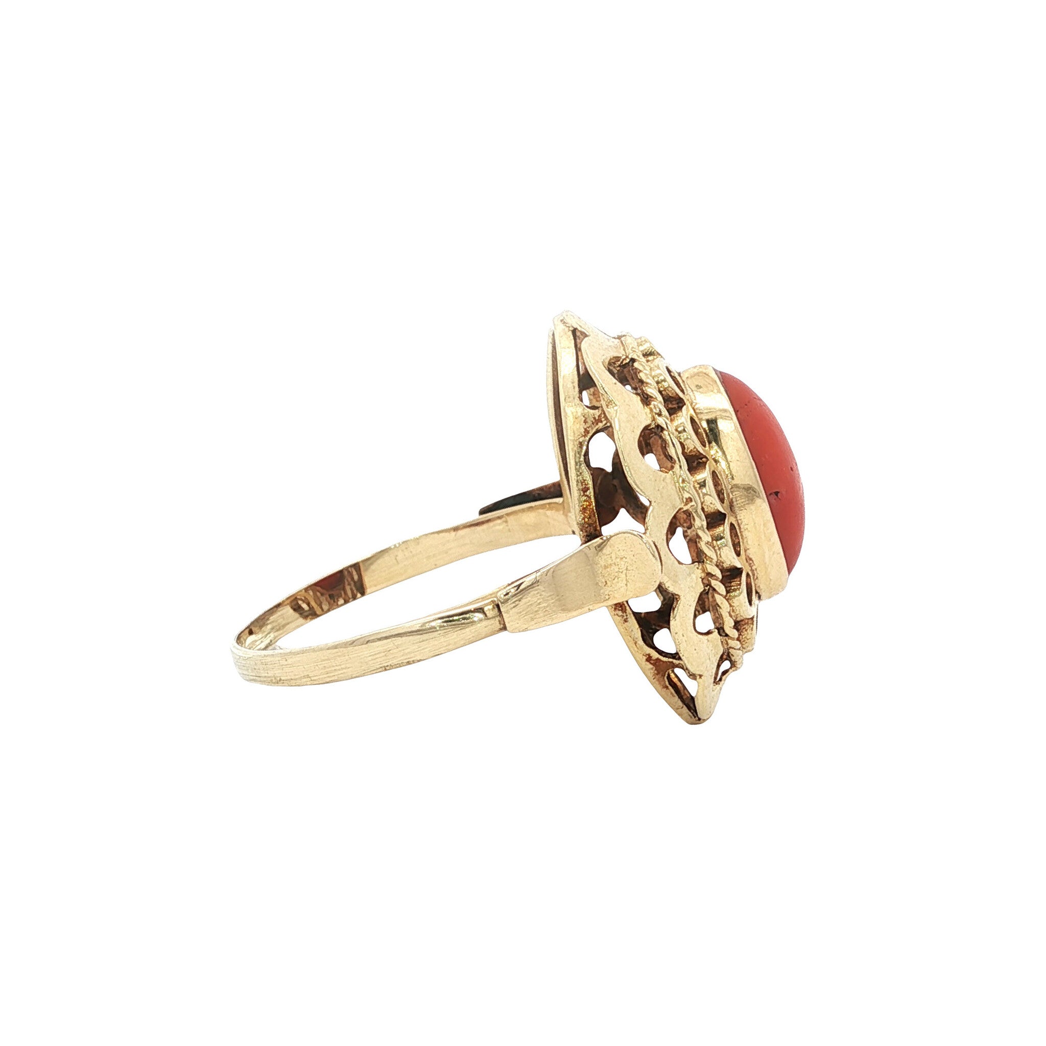 Gouden vintage ring met bloedkoraal 14 kt