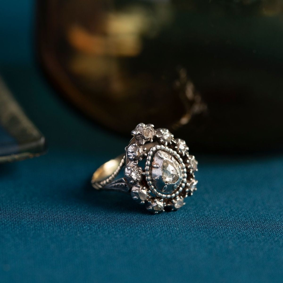 Gold ring with rose diamond in silver 925/14 crt