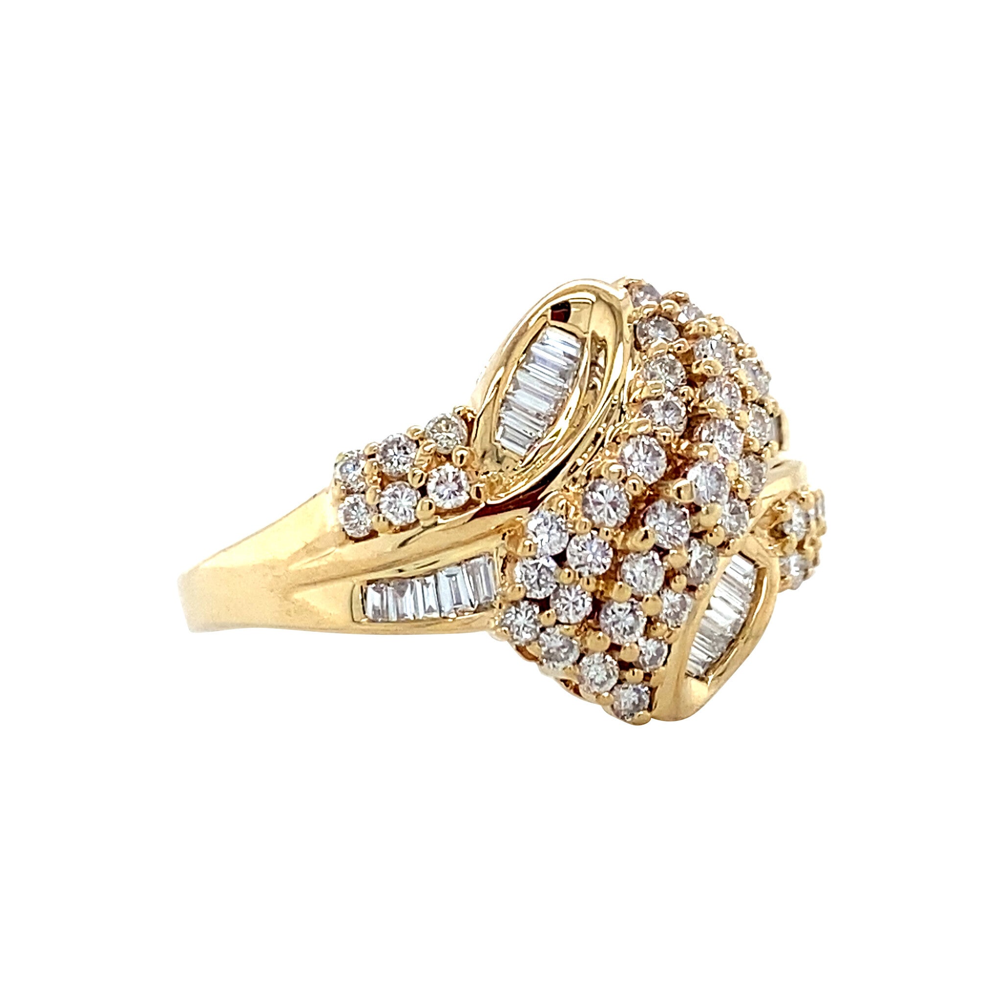 Gold vintage ring with diamond 14 carat