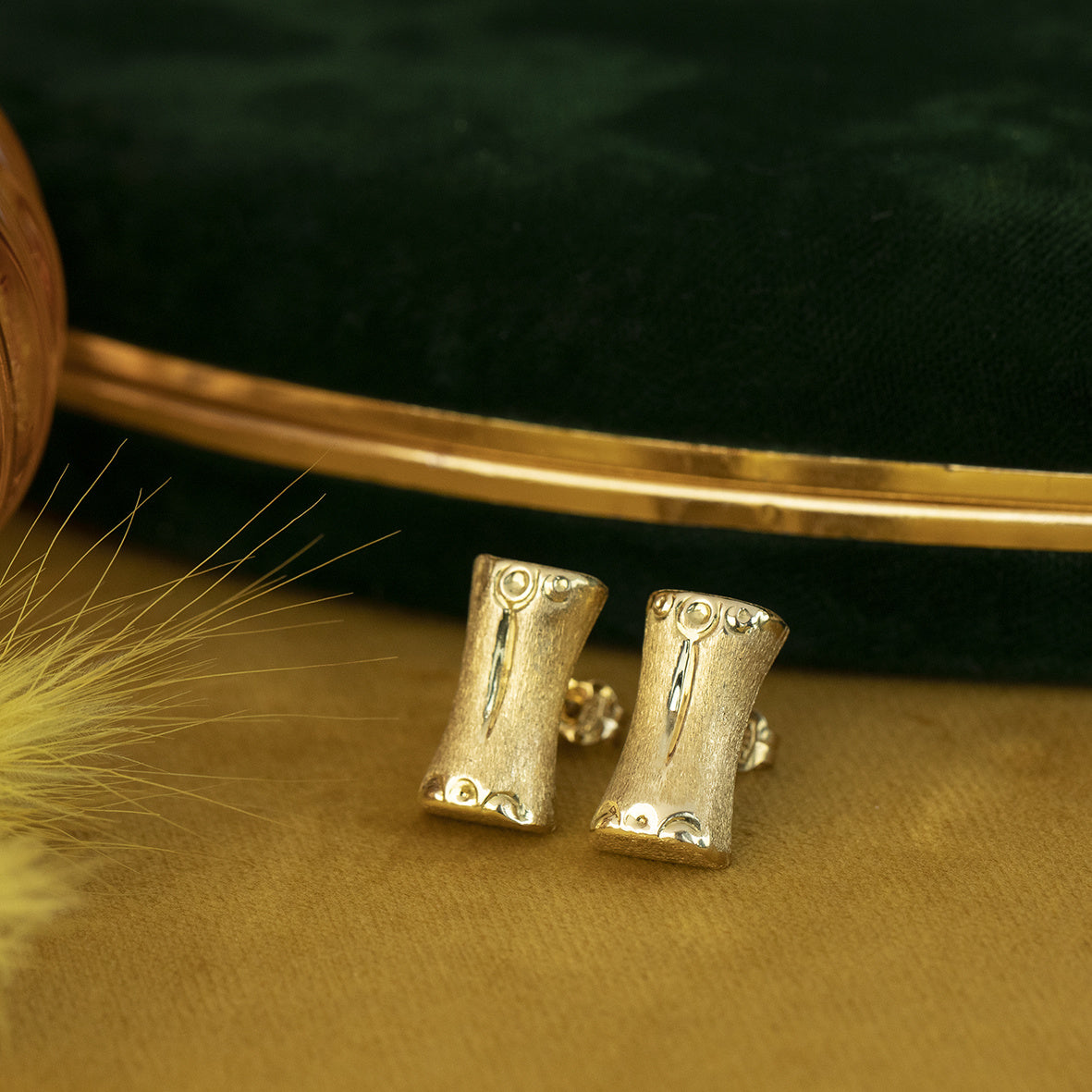 Gouden bamboe oorstekers 18 krt