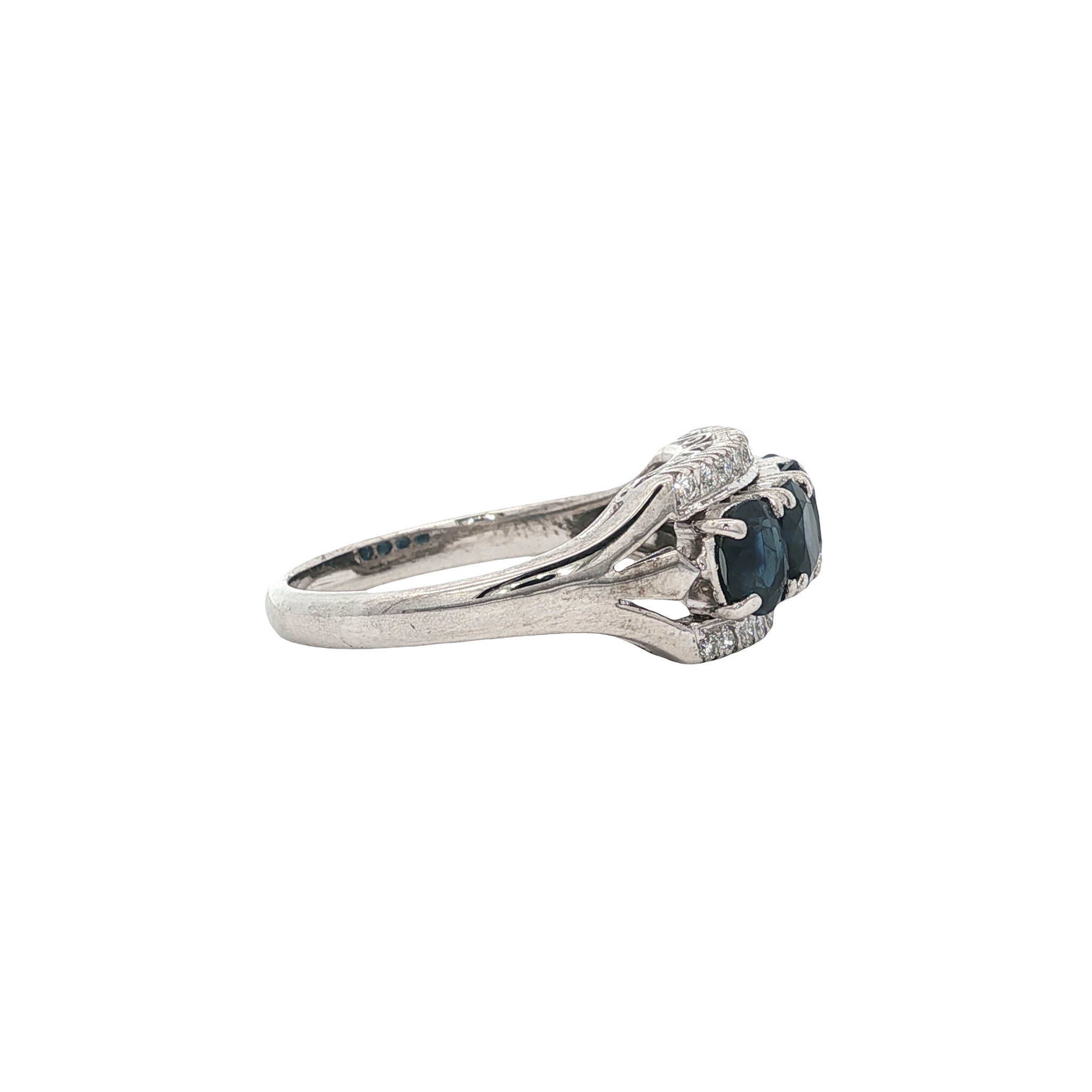 Witgouden vintage rijring met saffier en diamant 14 kt
