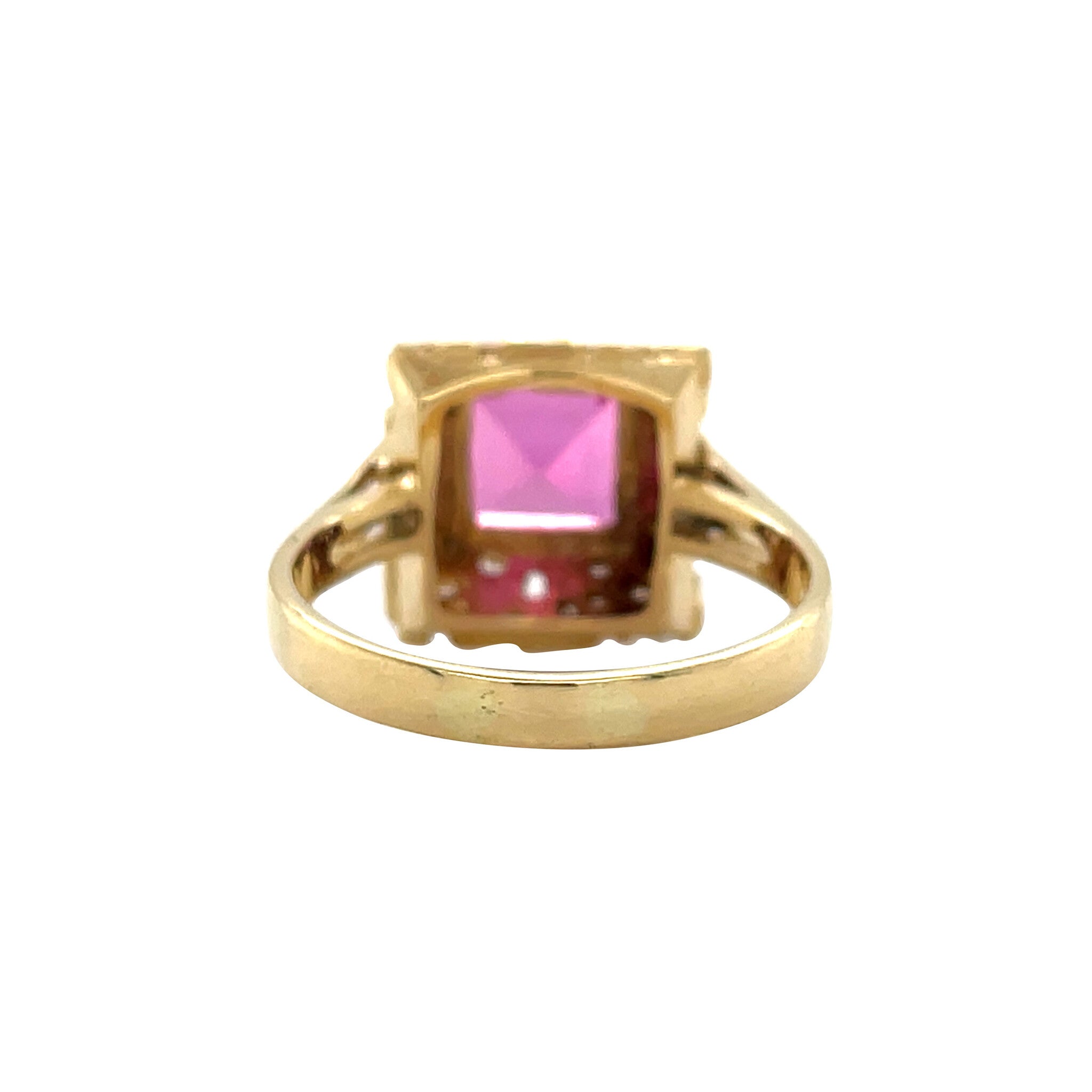 Golden vintage ring with ruby 18 kt