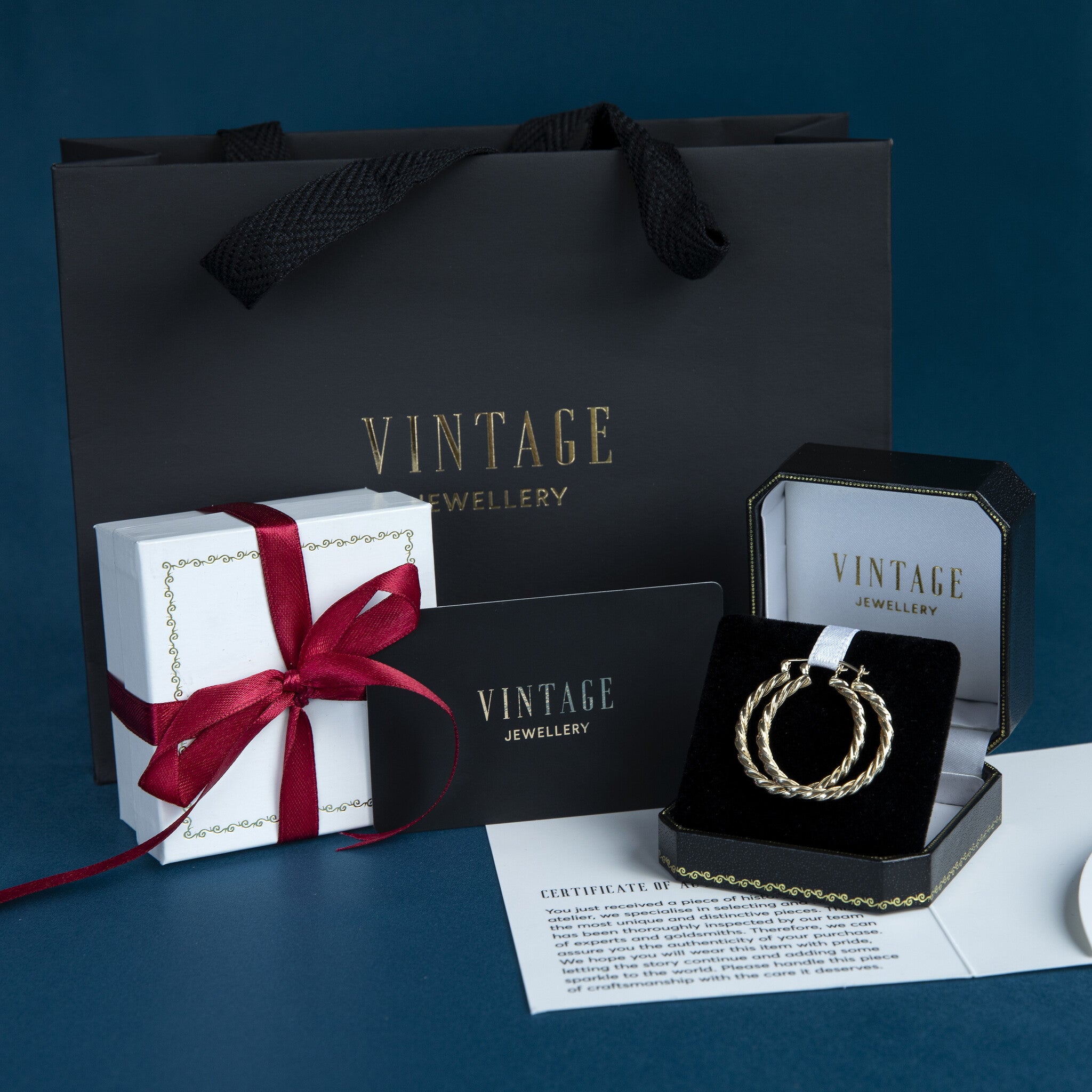 Fancy 14 kt gold earrings