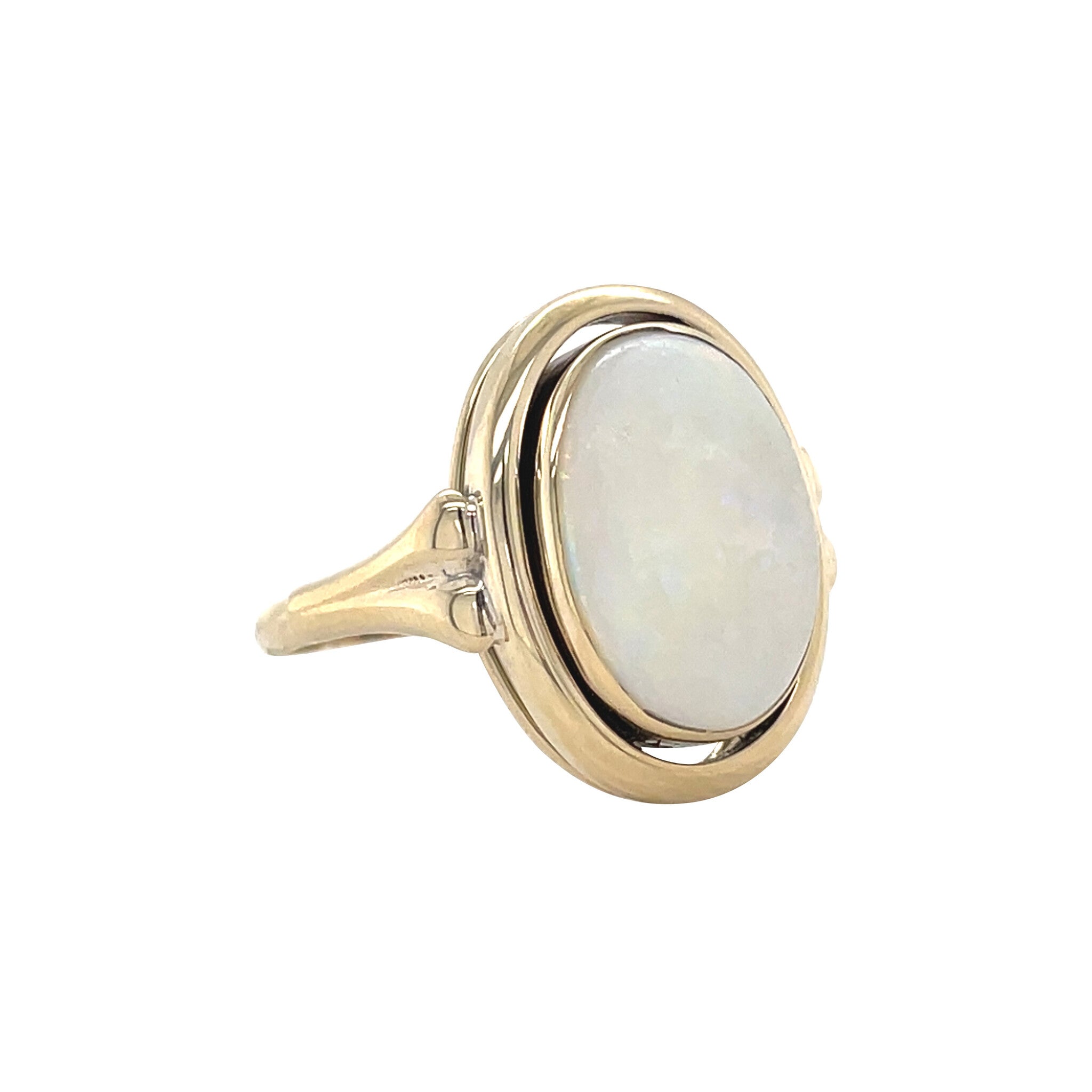 Gouden vintage ring met opaal 14 kt