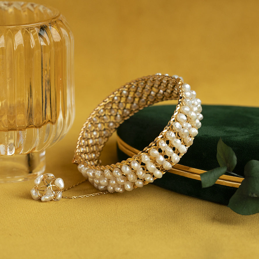 Gouden vintage bangle met parel 20 kt