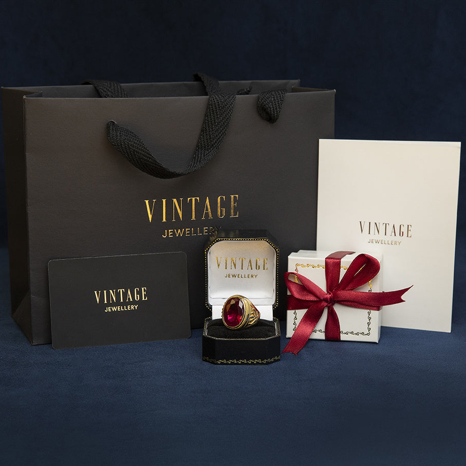 Gouden vintage ring met granaat 14 kt
