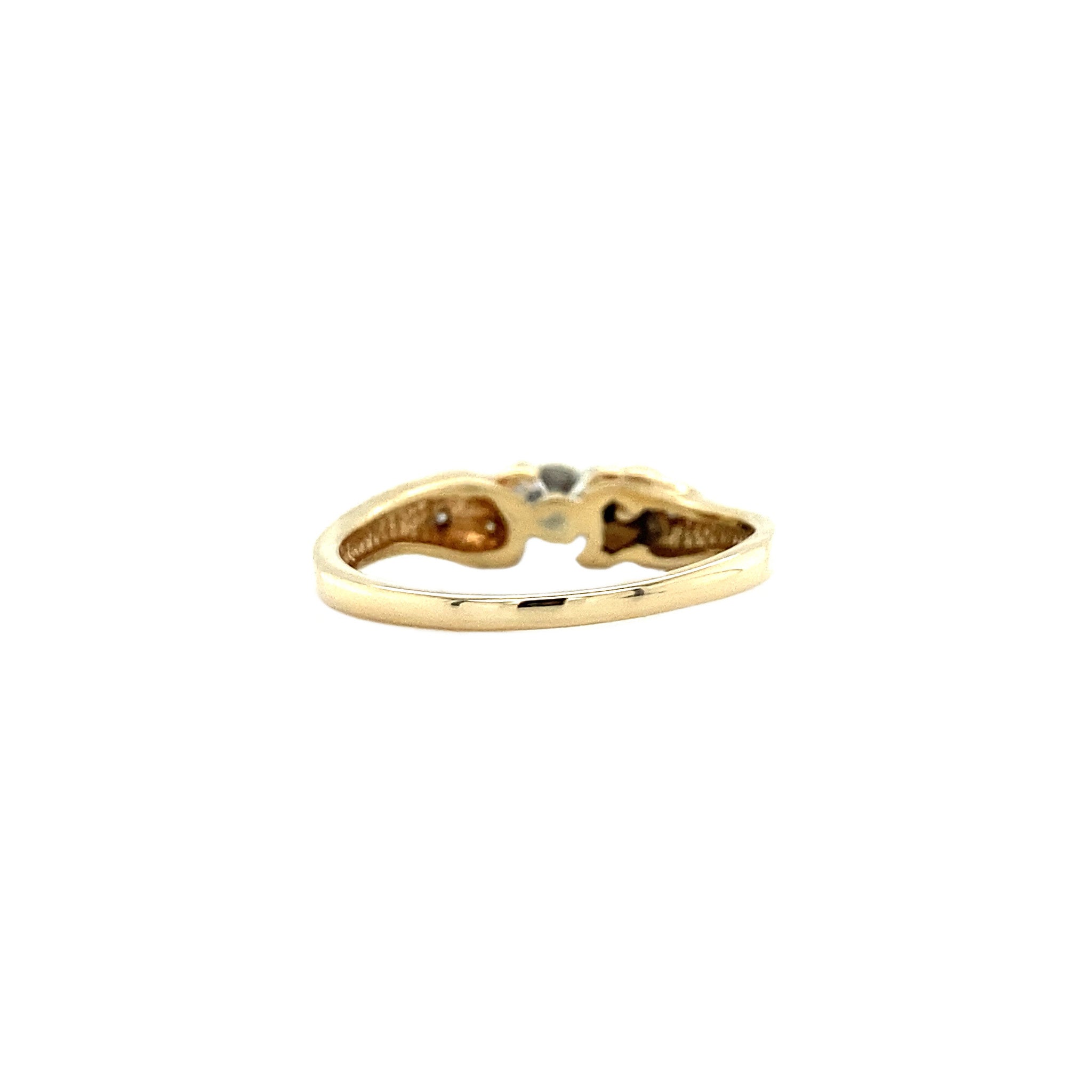 Bicolour ring with diamond, 10 kt