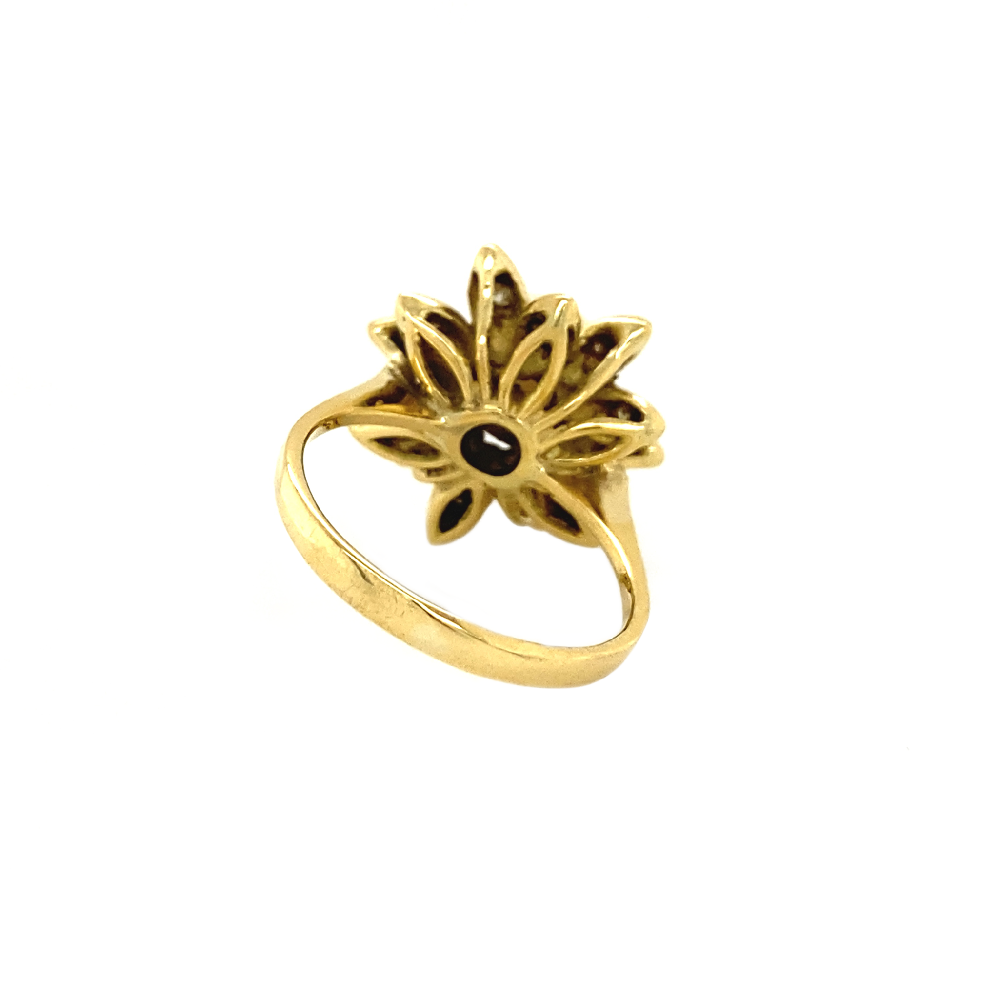 Gold ring with pearl and diamond 18 kt