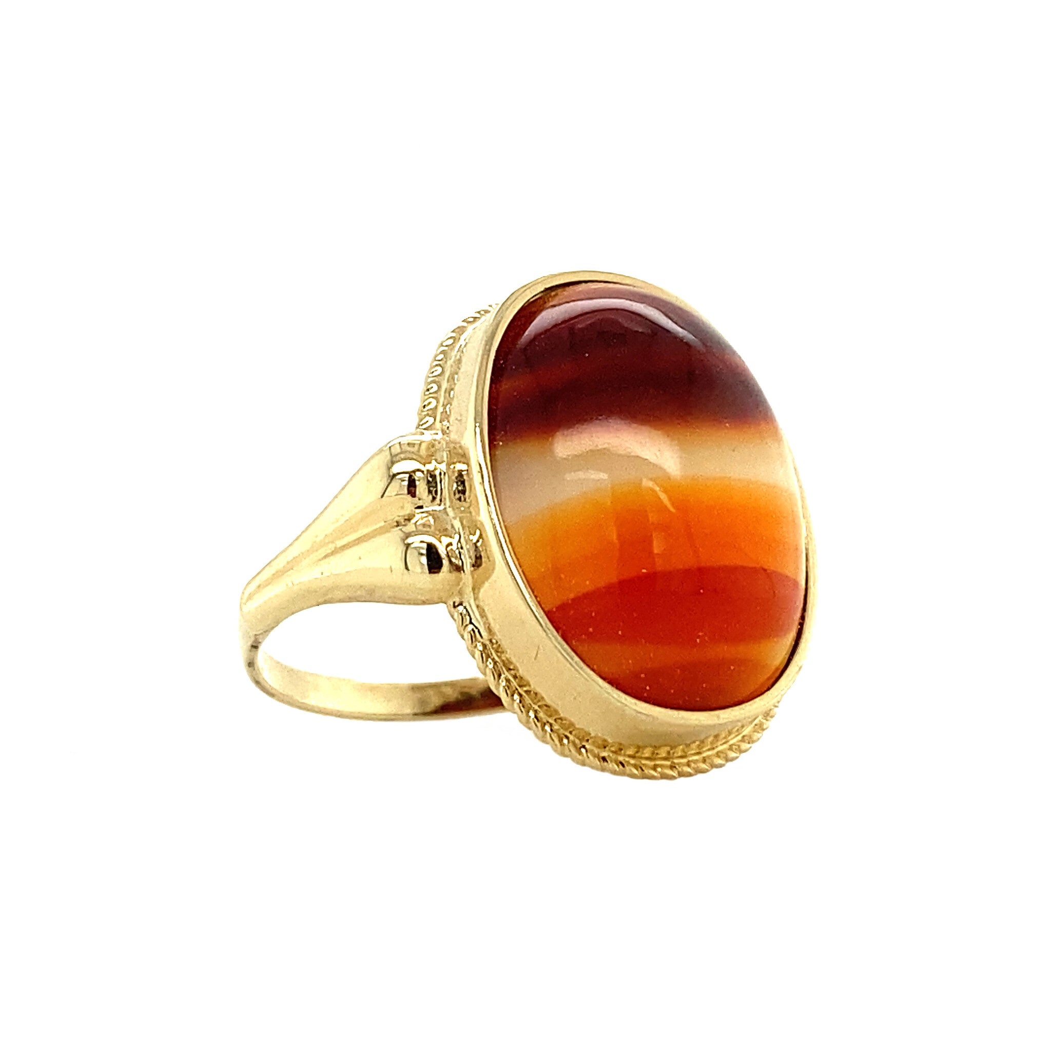 Gold ring with banded agate 14 kt
