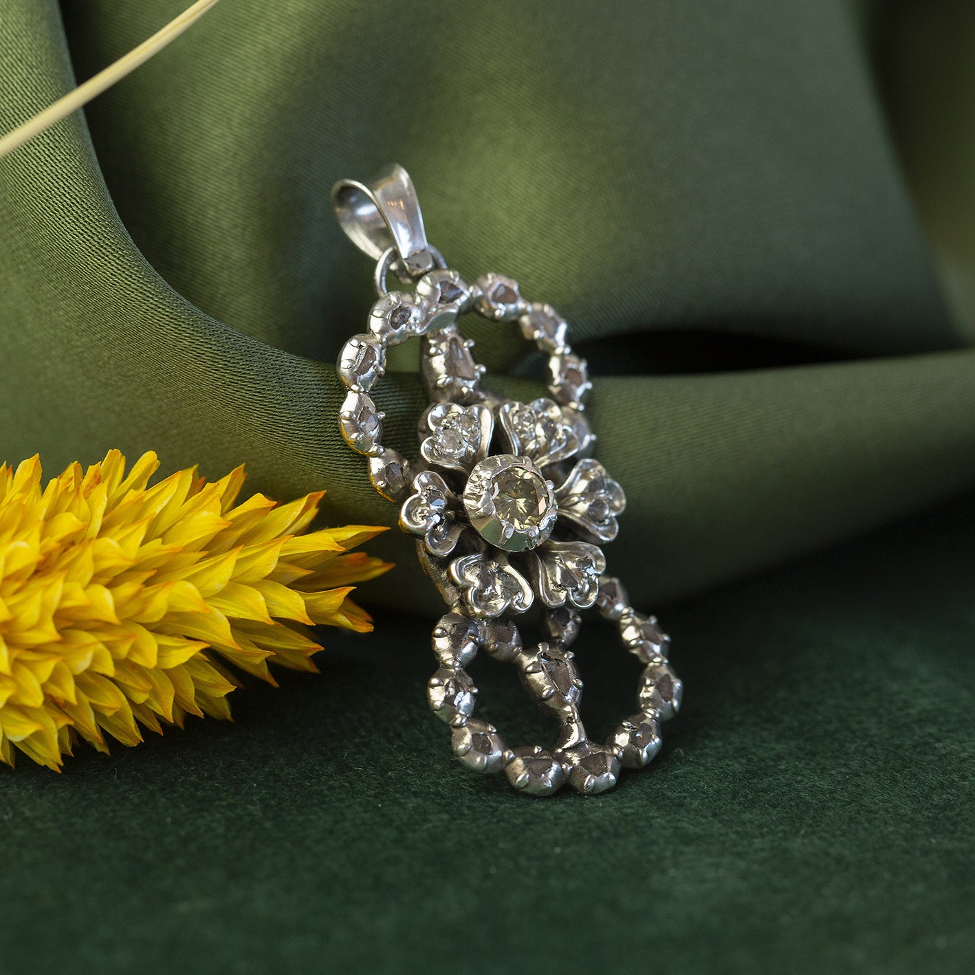 Zilveren hanger en diamant 925