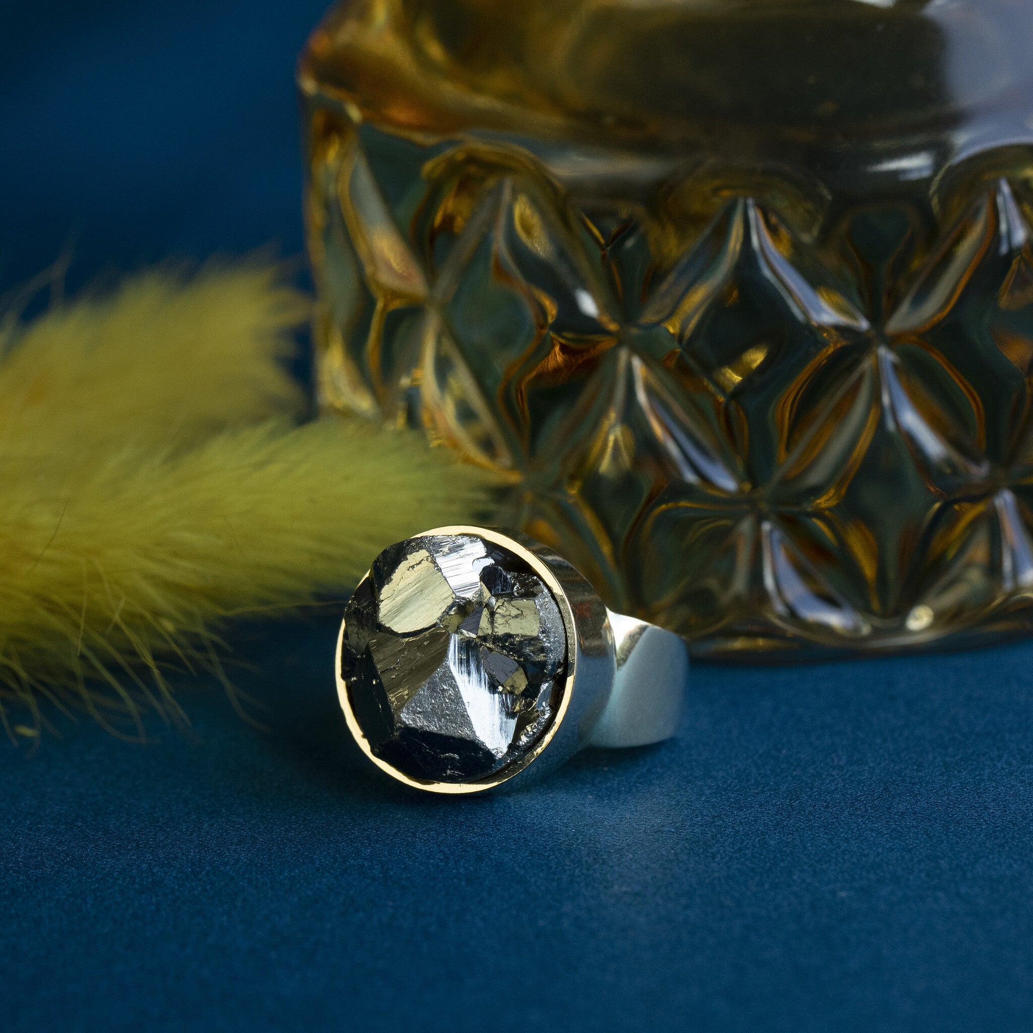 Gouden ring met pyriet 18 krt