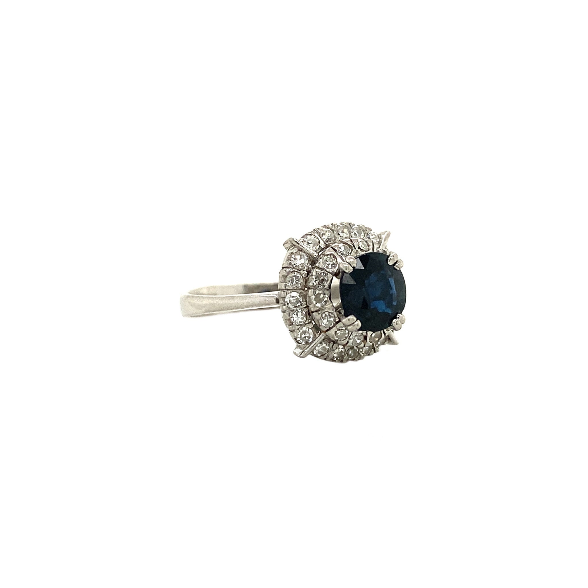 14 kt gold ring with sapphire and diamond