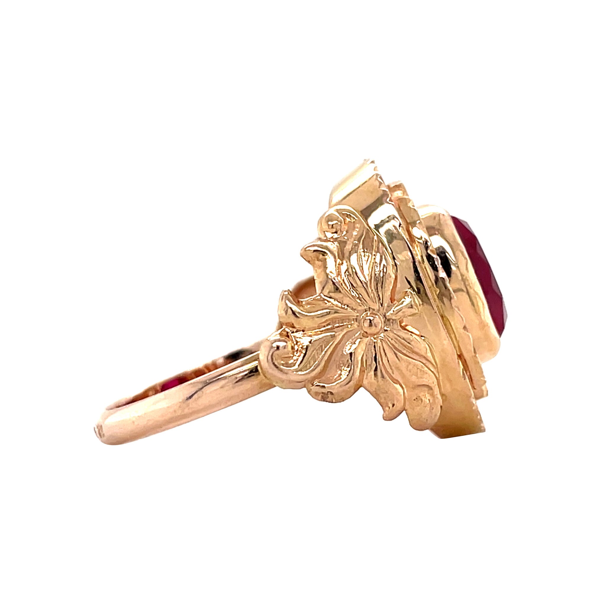 Vintage rose-gold ring with ruby, 14 kt