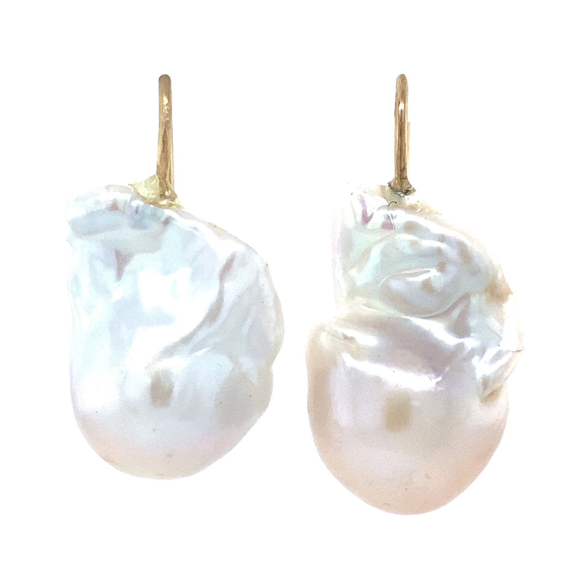 Gouden oorhangers met parel 14 krt