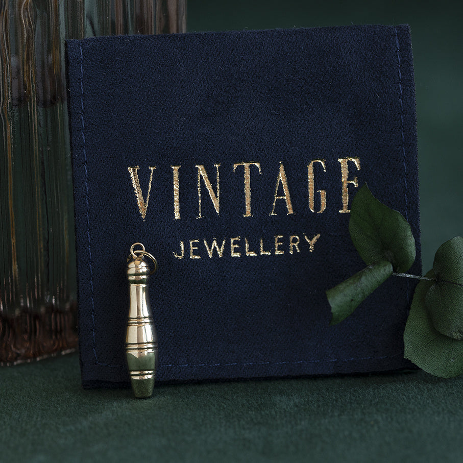 Gold vintage poodle pendant 14 kt