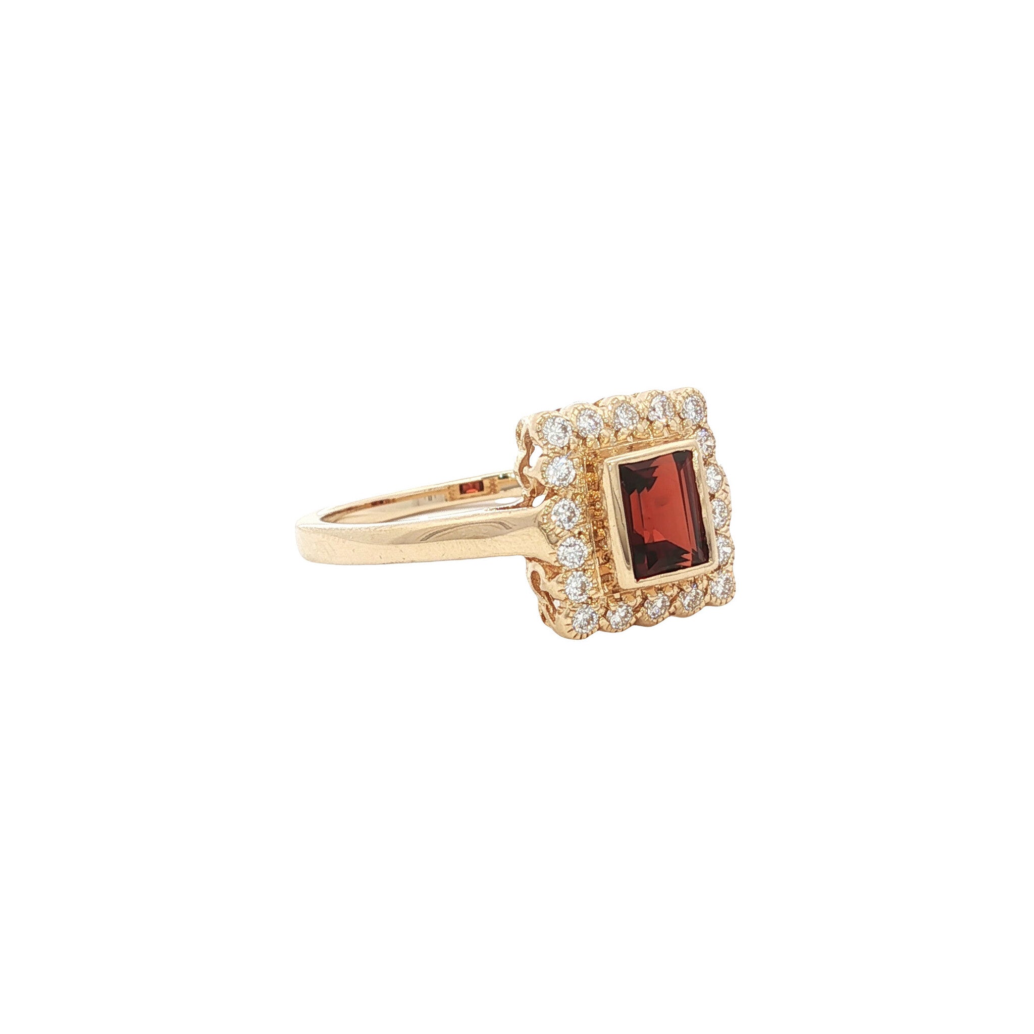 14 kt gold ring with garnet and diamond