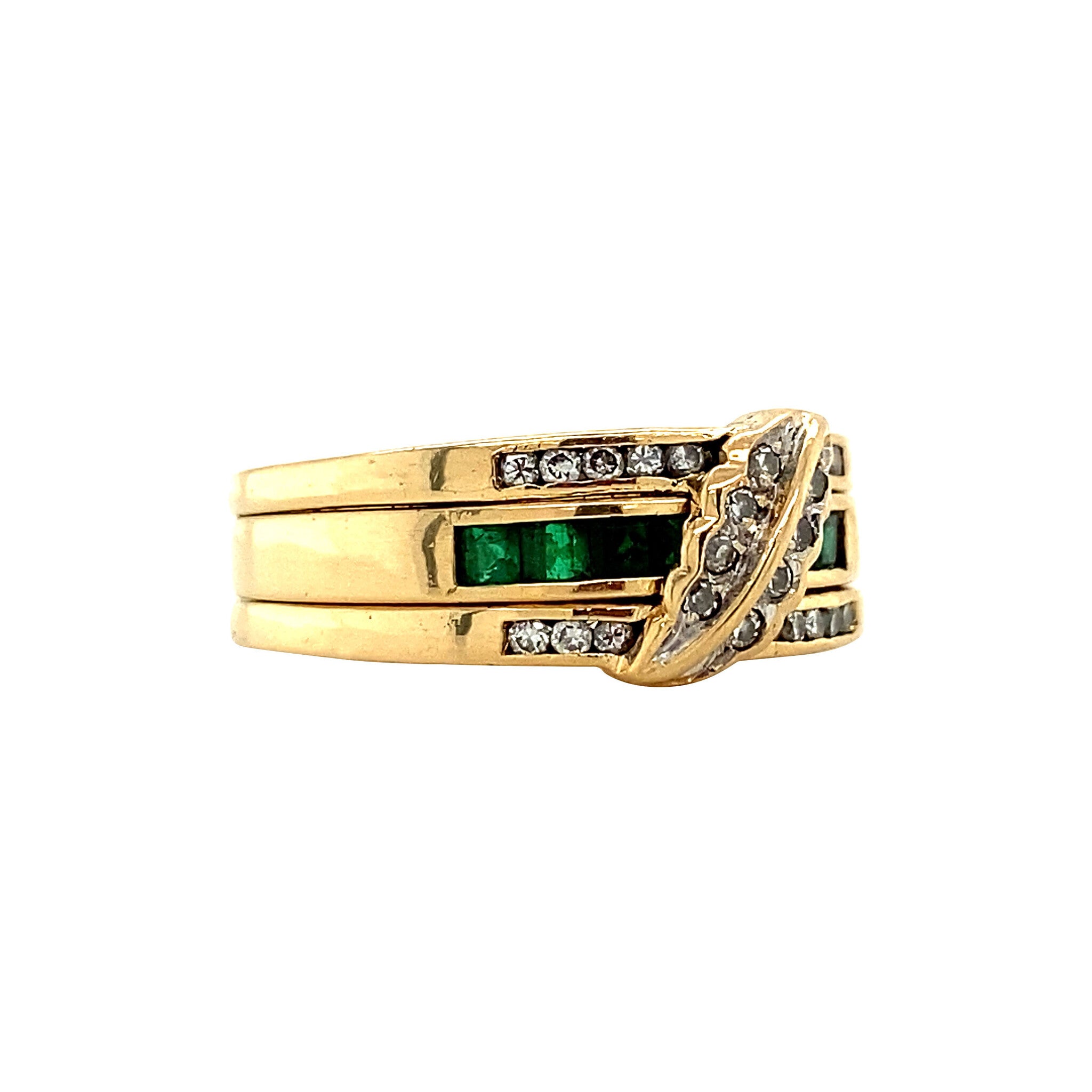 Gold ring with emerald and diamond 18 kt