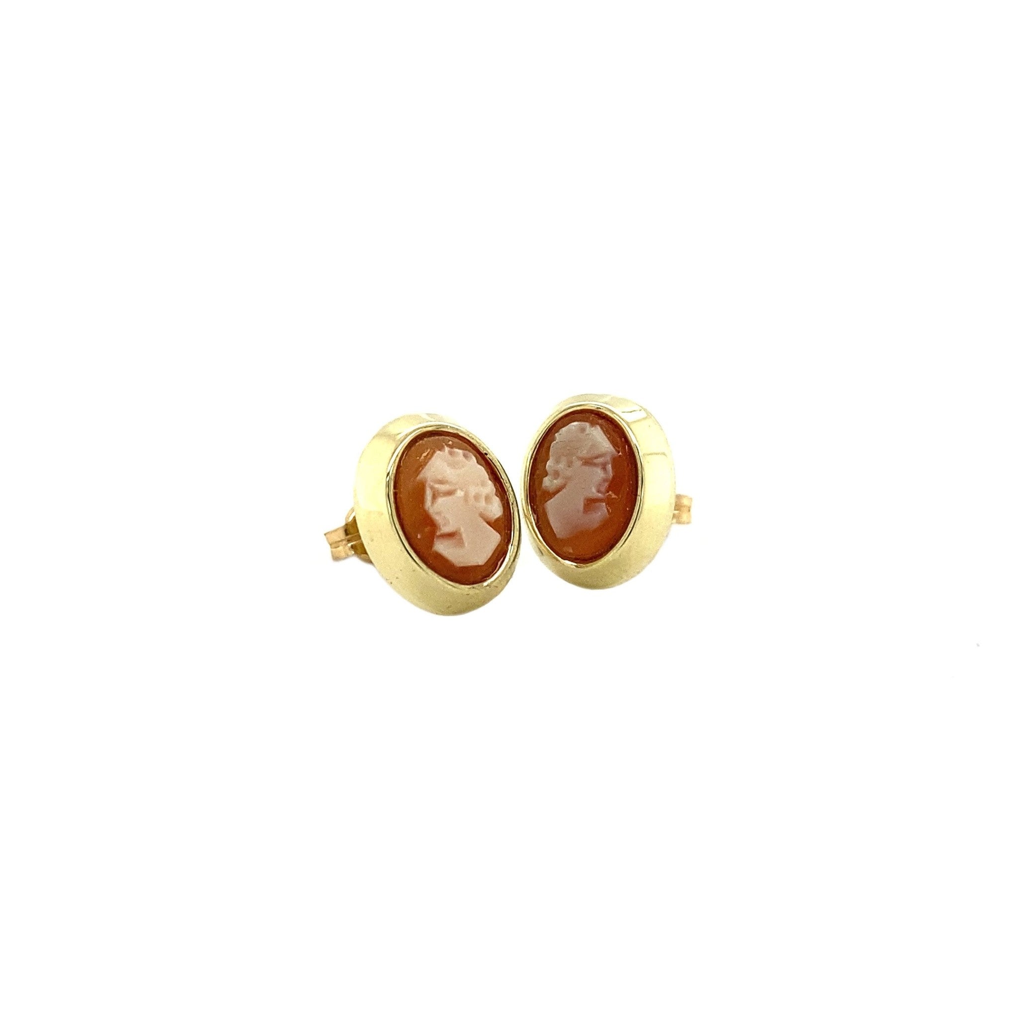 14 kt gold stud earrings with cameo