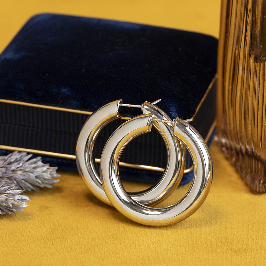 Witgouden vintage gladde oorringen 14 kt