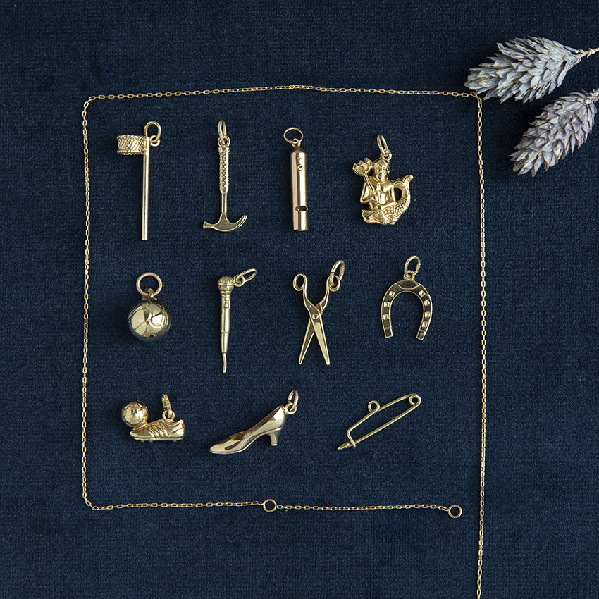 Vintage gold scissors pendant 14 kt