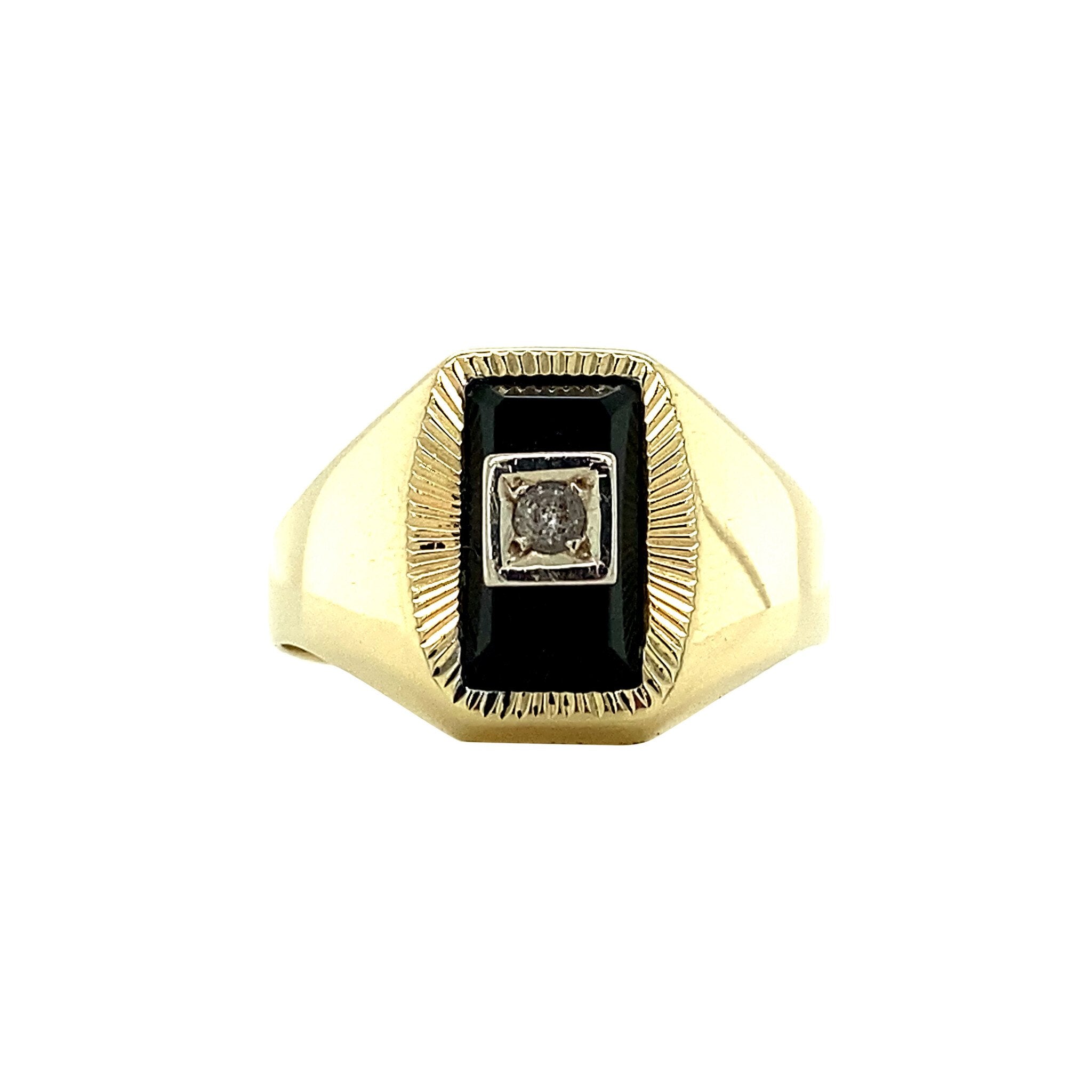 Gold ring with onyx and zirconia 14 kt