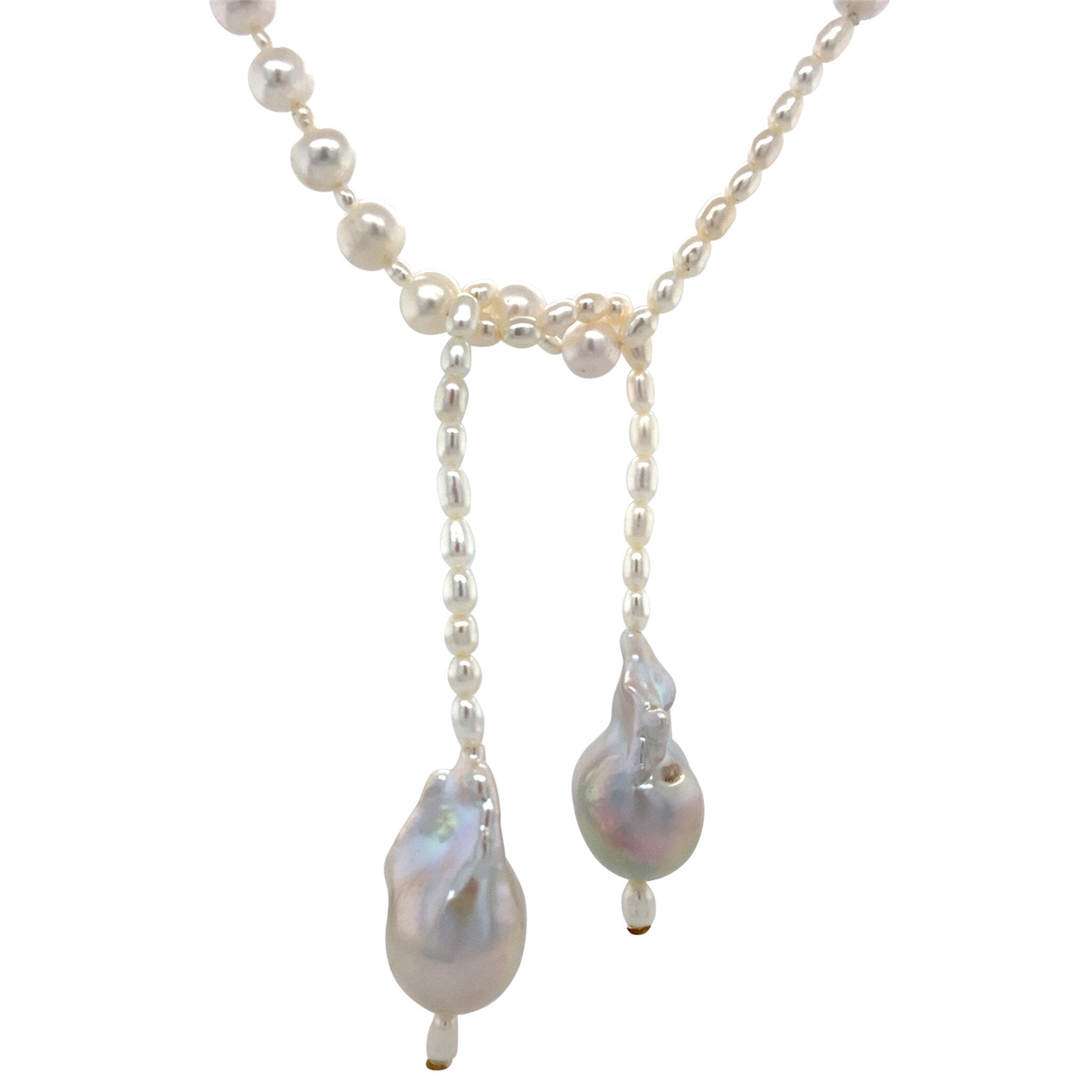 Vintage pearl necklace with baroque pearl